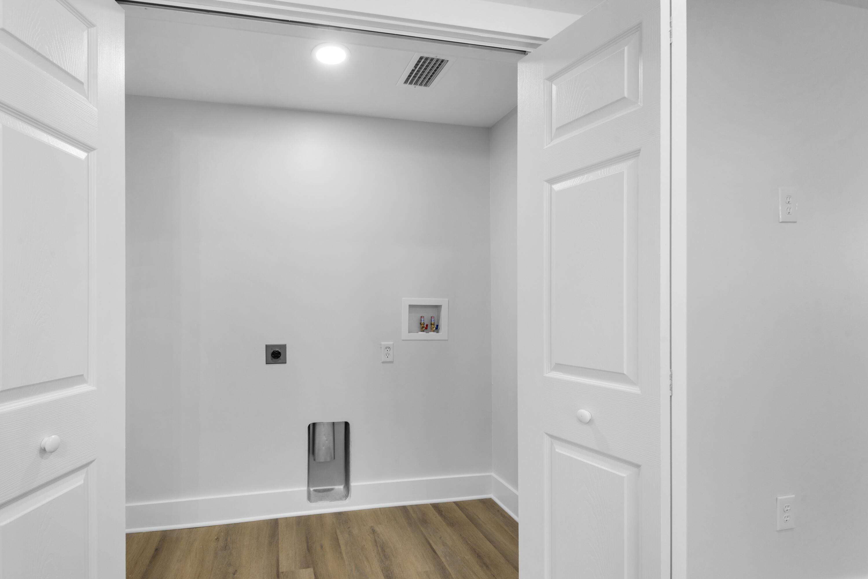 OAKLAND HEIGHTS - Residential