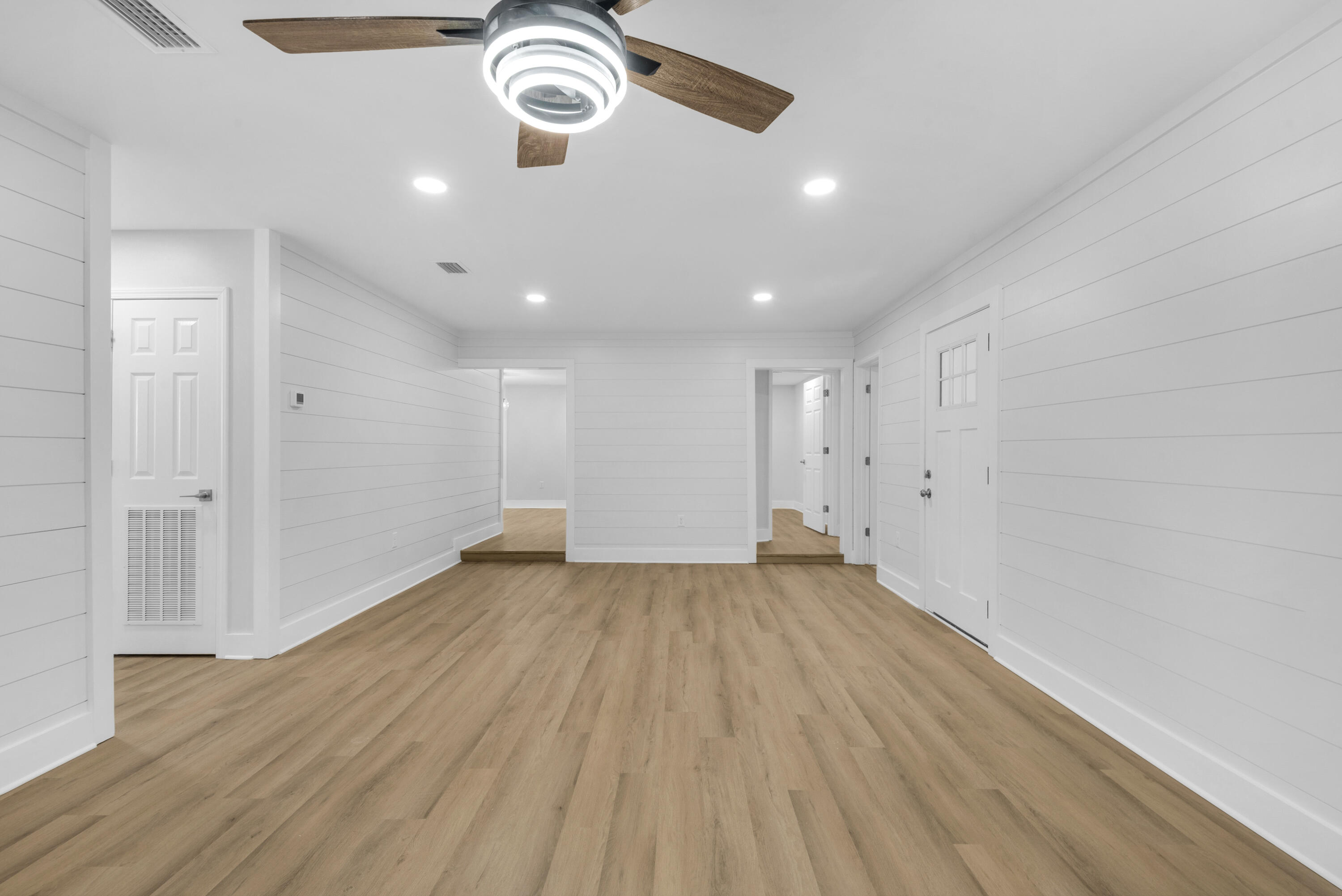 OAKLAND HEIGHTS - Residential