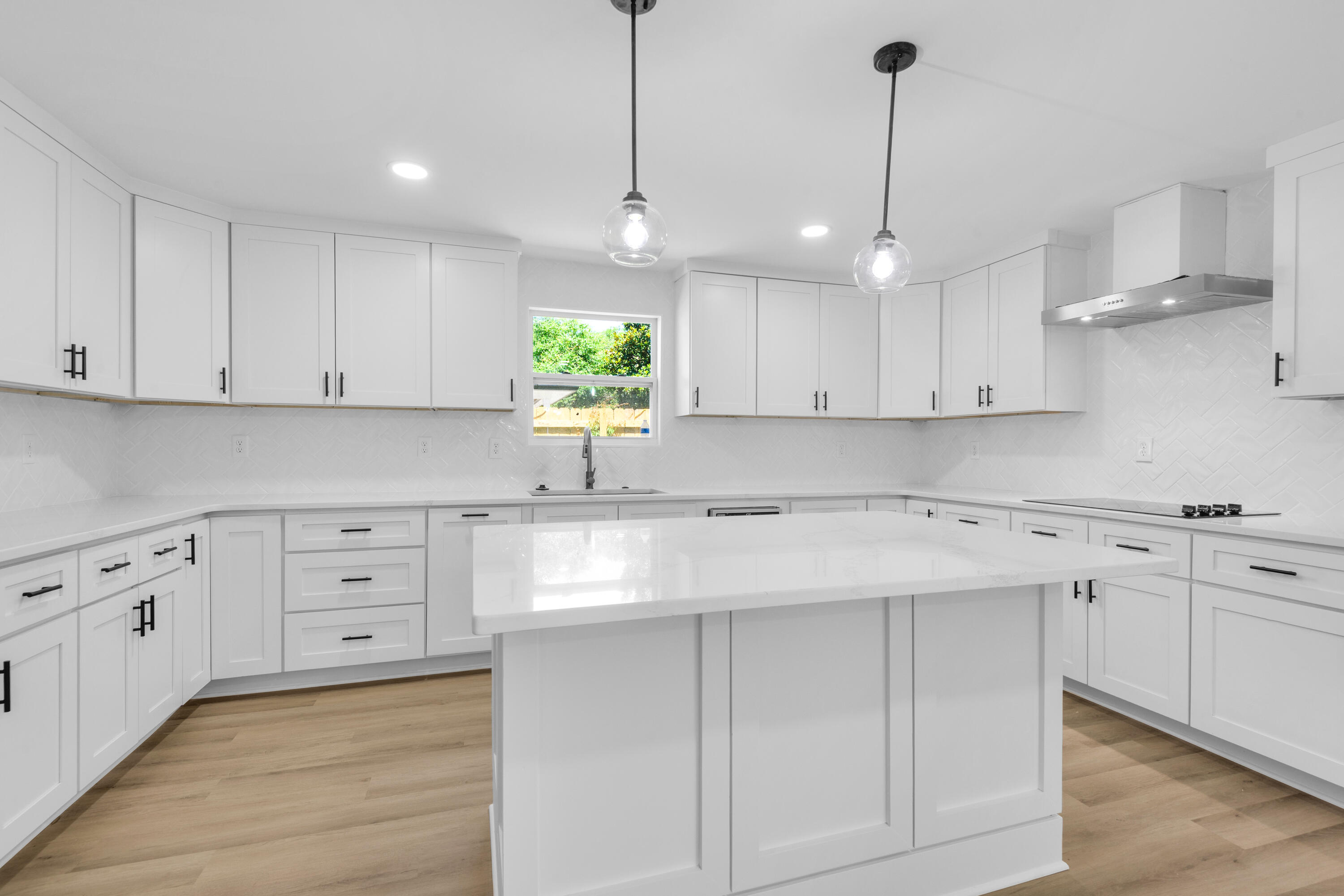 OAKLAND HEIGHTS - Residential