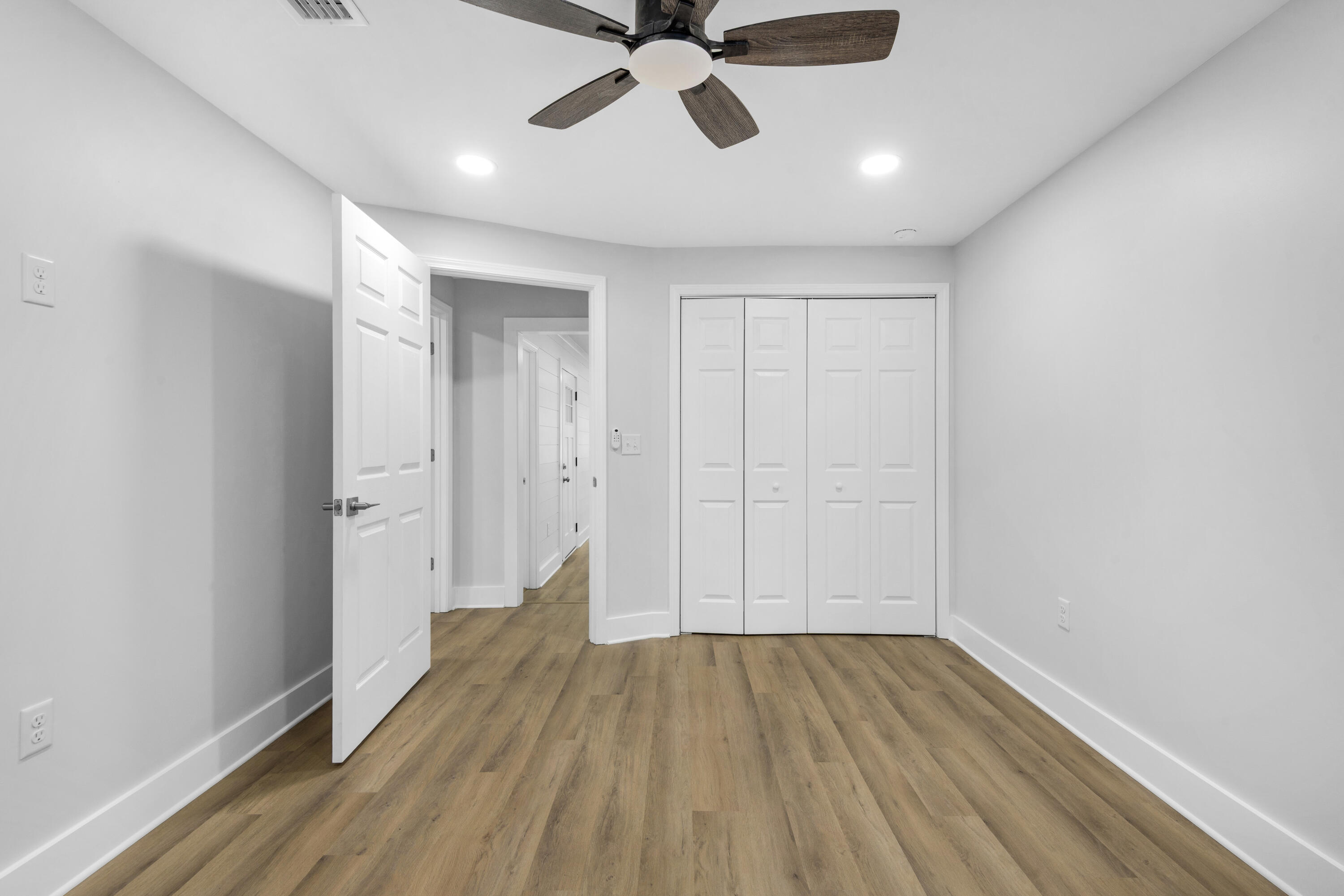 OAKLAND HEIGHTS - Residential