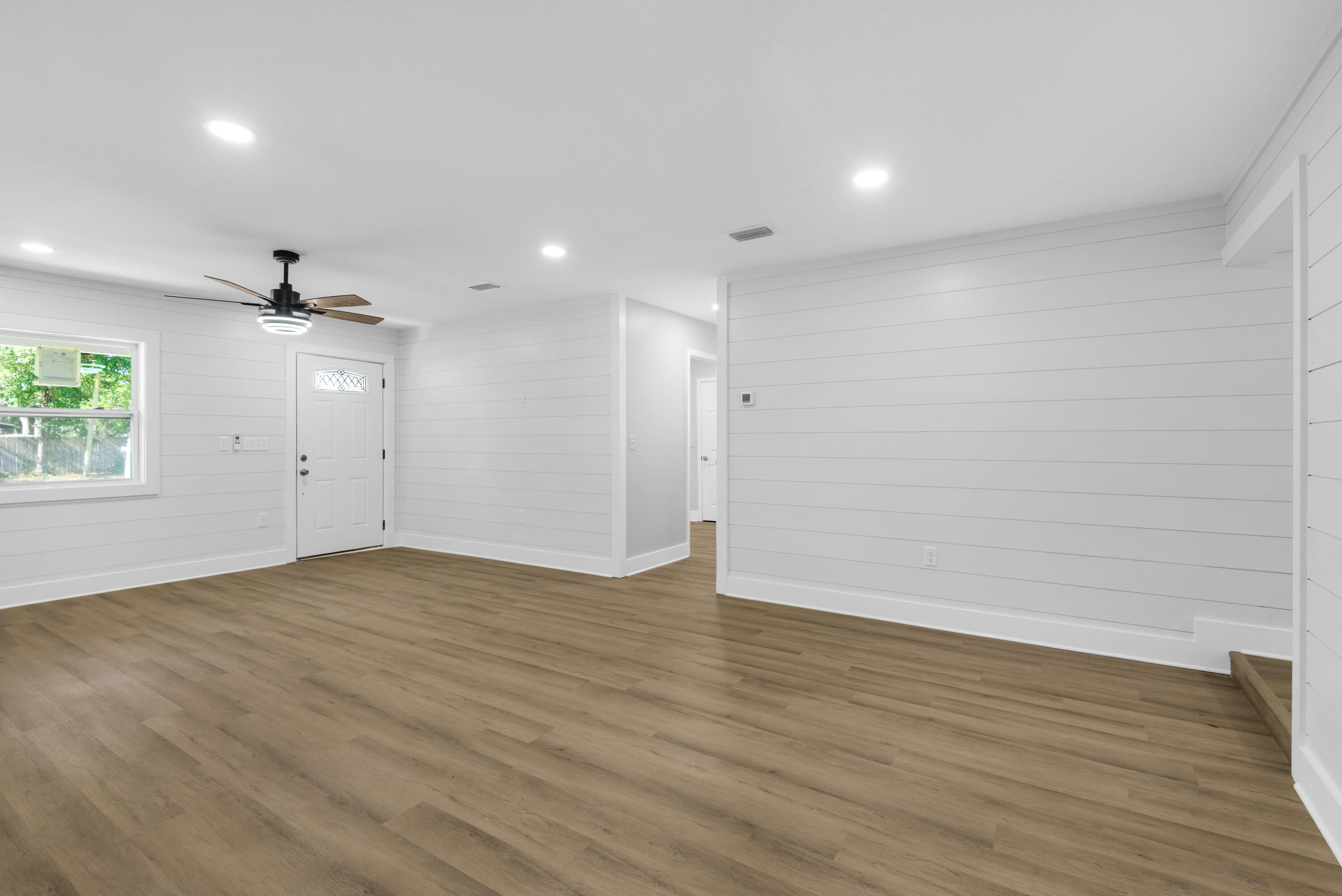 OAKLAND HEIGHTS - Residential