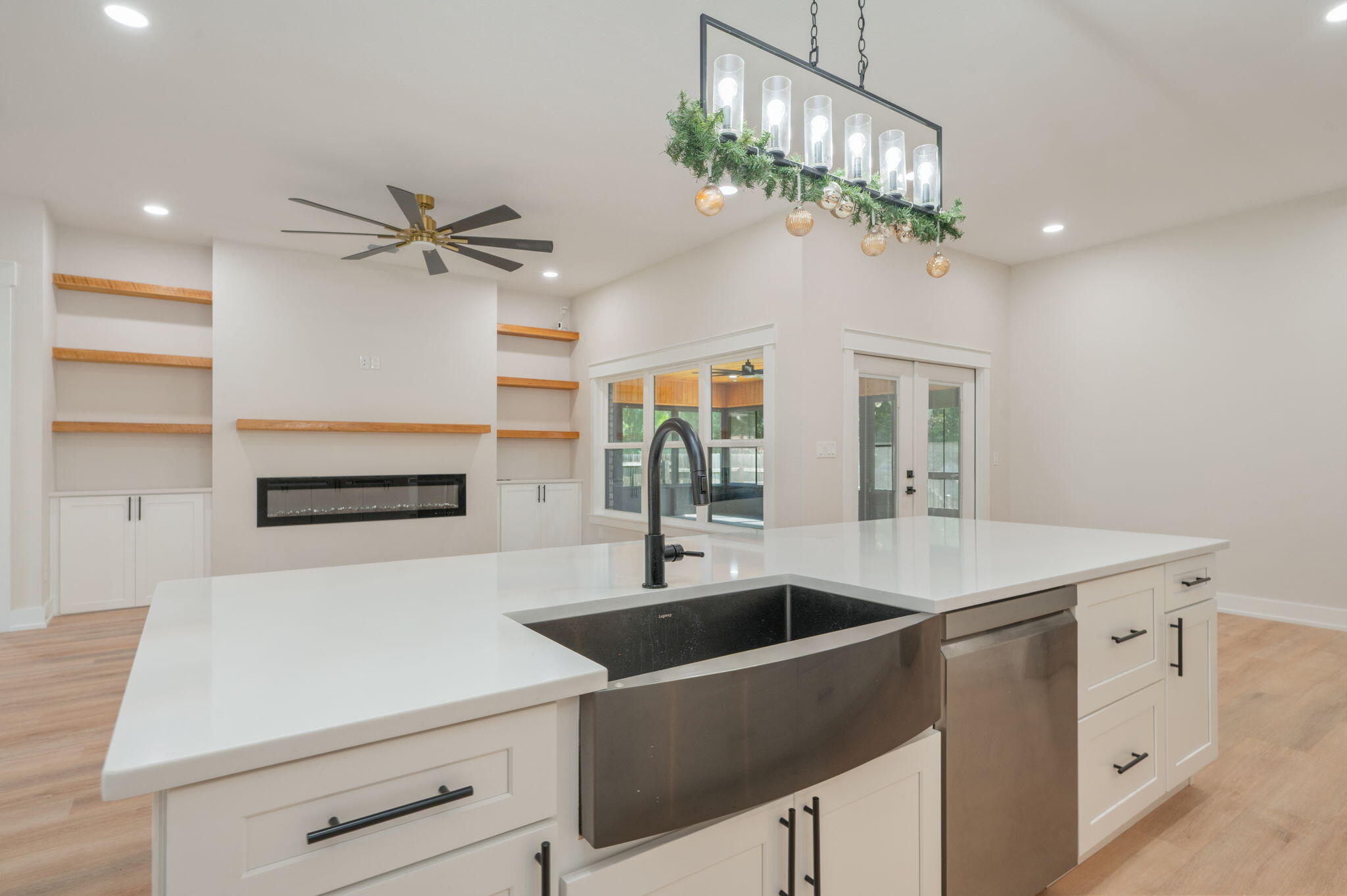 ASHTONS PRESERVE - Residential