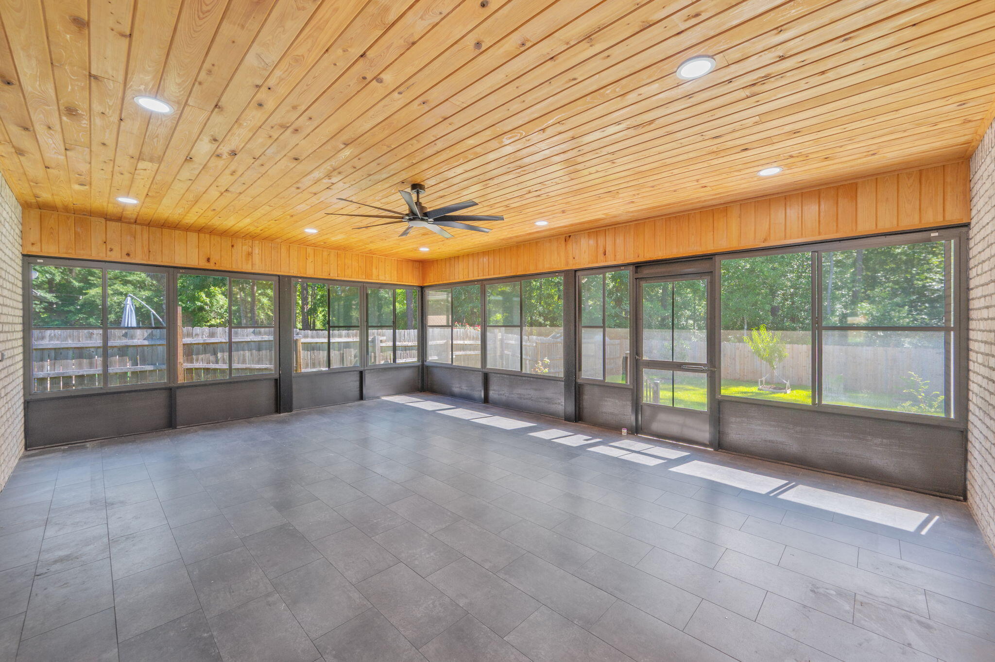 ASHTONS PRESERVE - Residential