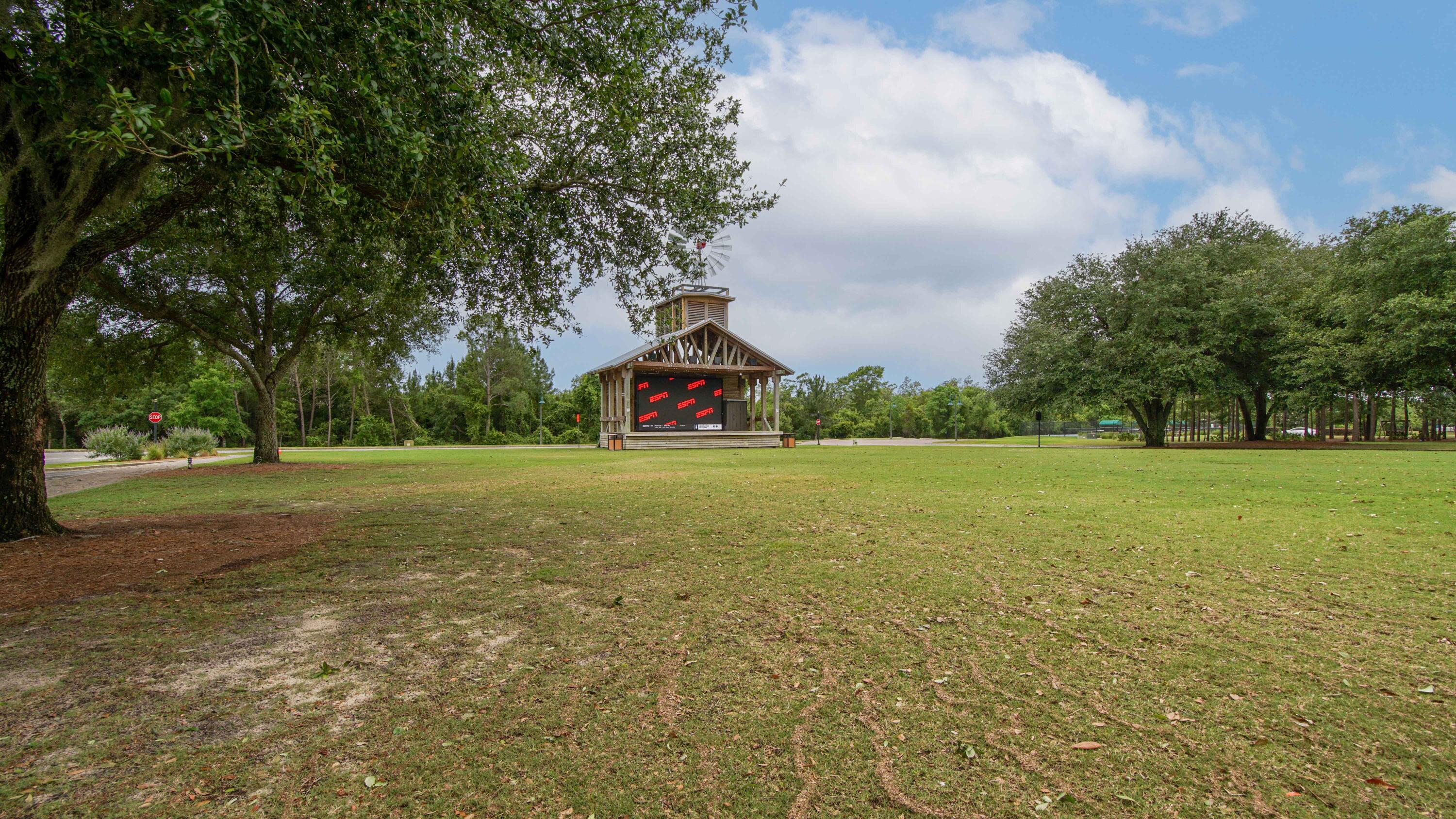 HAMMOCK BAY - Residential