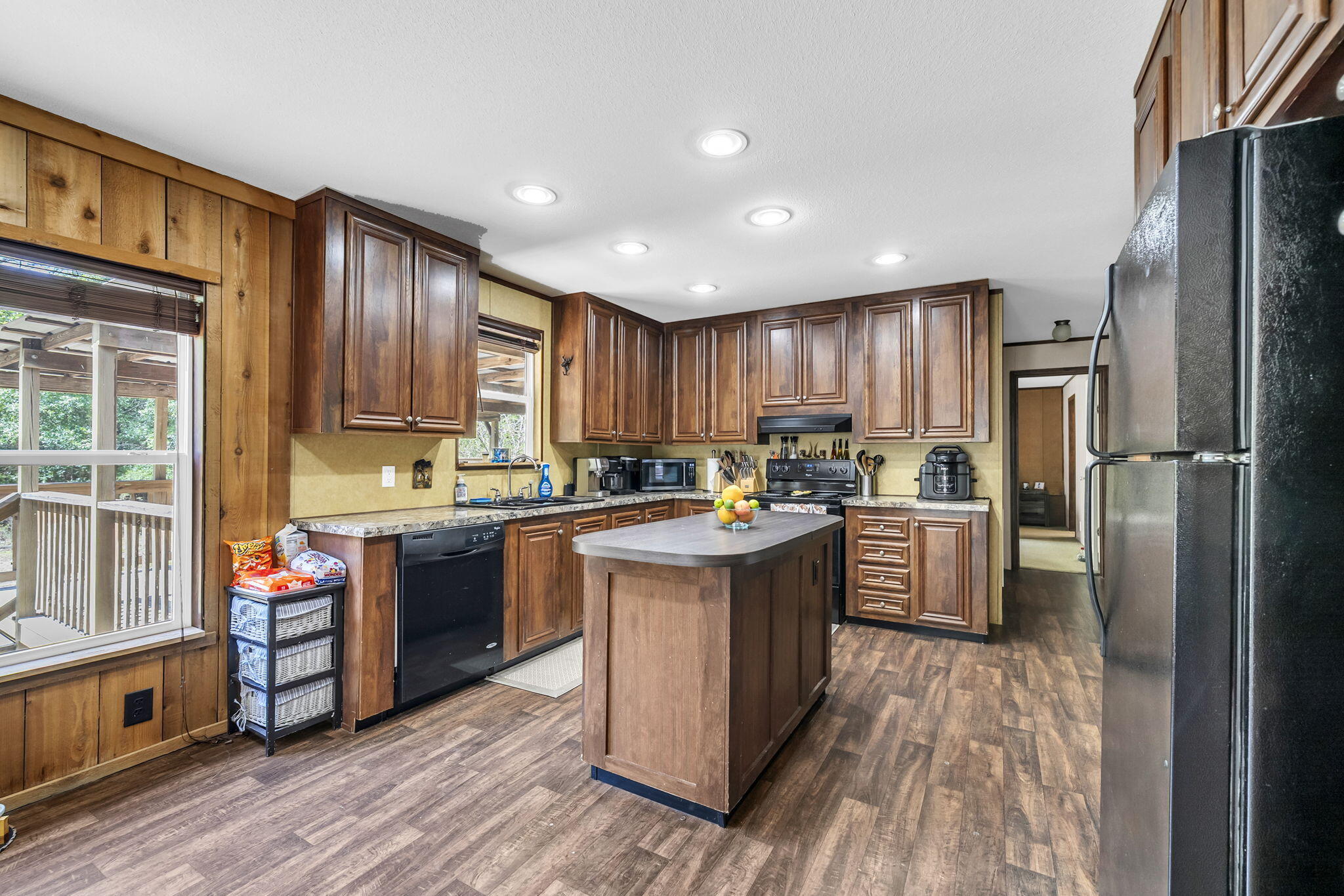 NO RECORDED SUBDIVISION - Residential