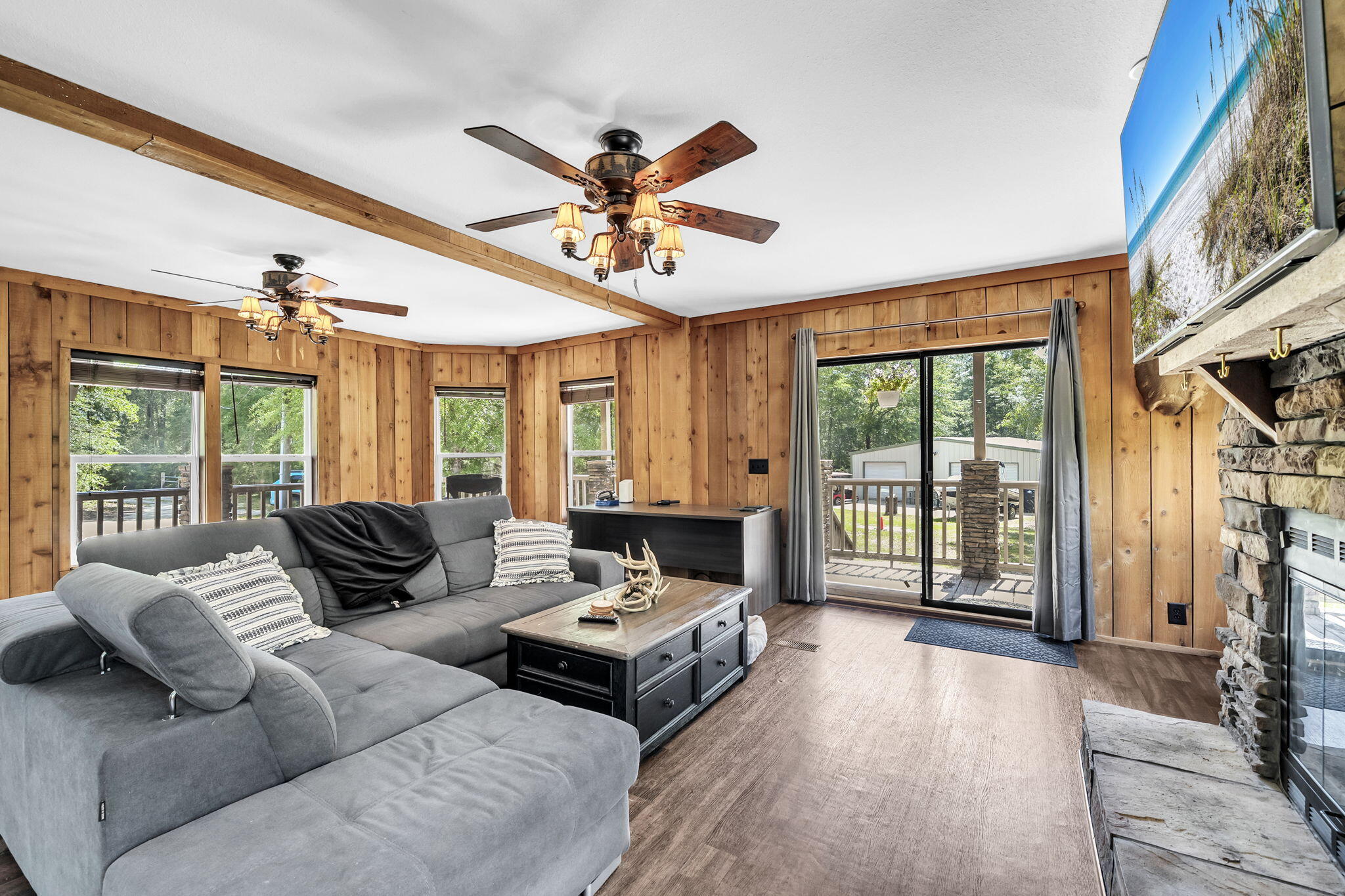 NO RECORDED SUBDIVISION - Residential