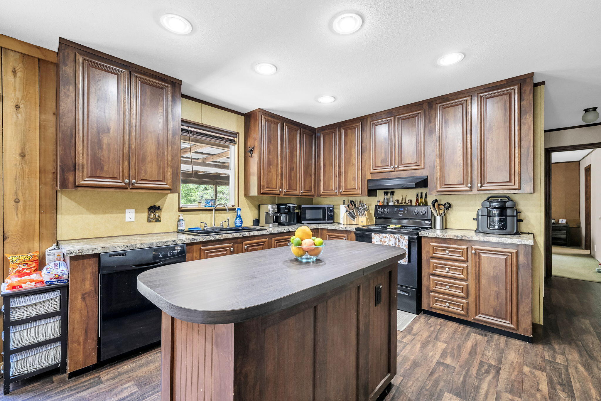 NO RECORDED SUBDIVISION - Residential