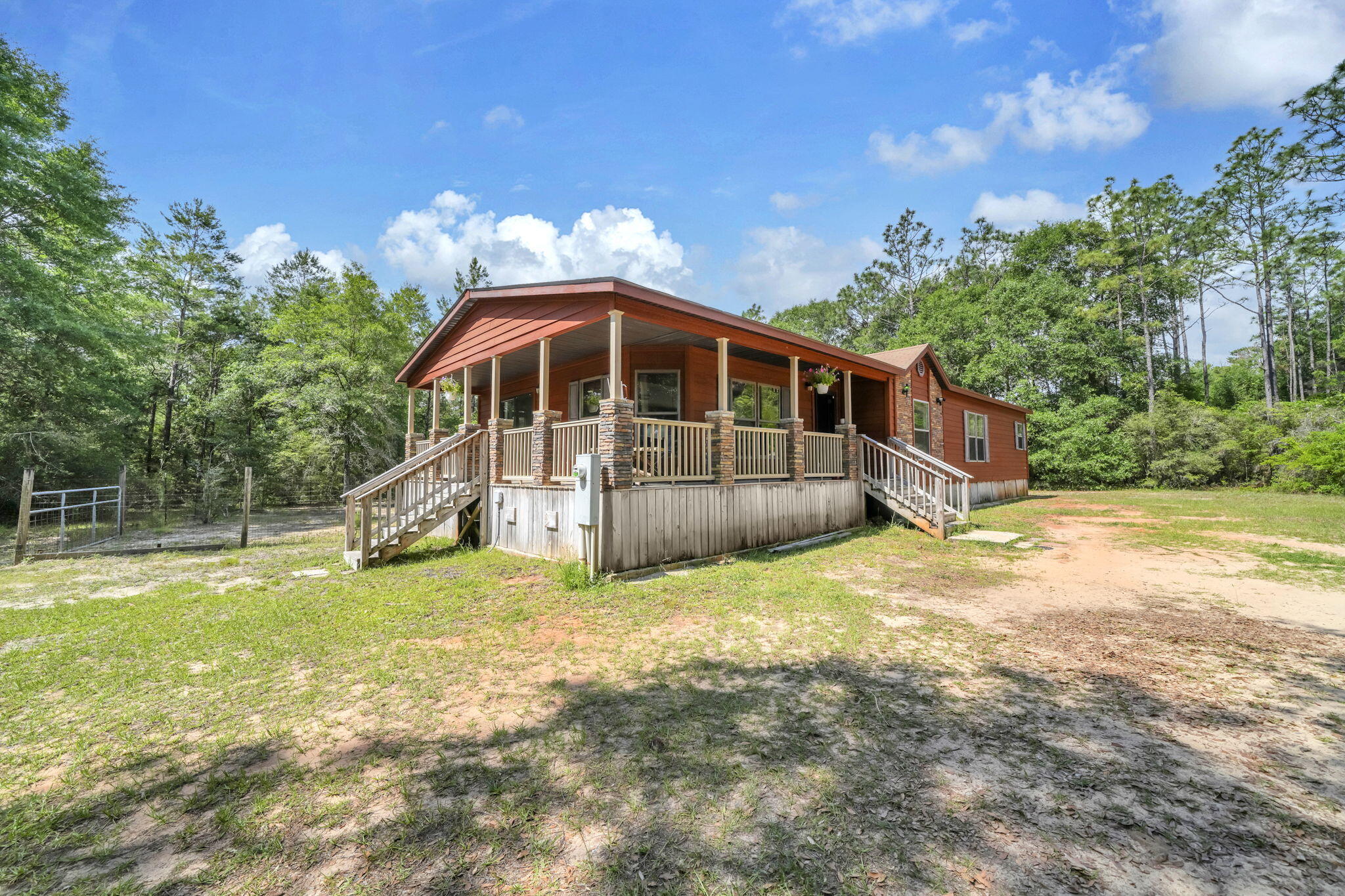 NO RECORDED SUBDIVISION - Residential