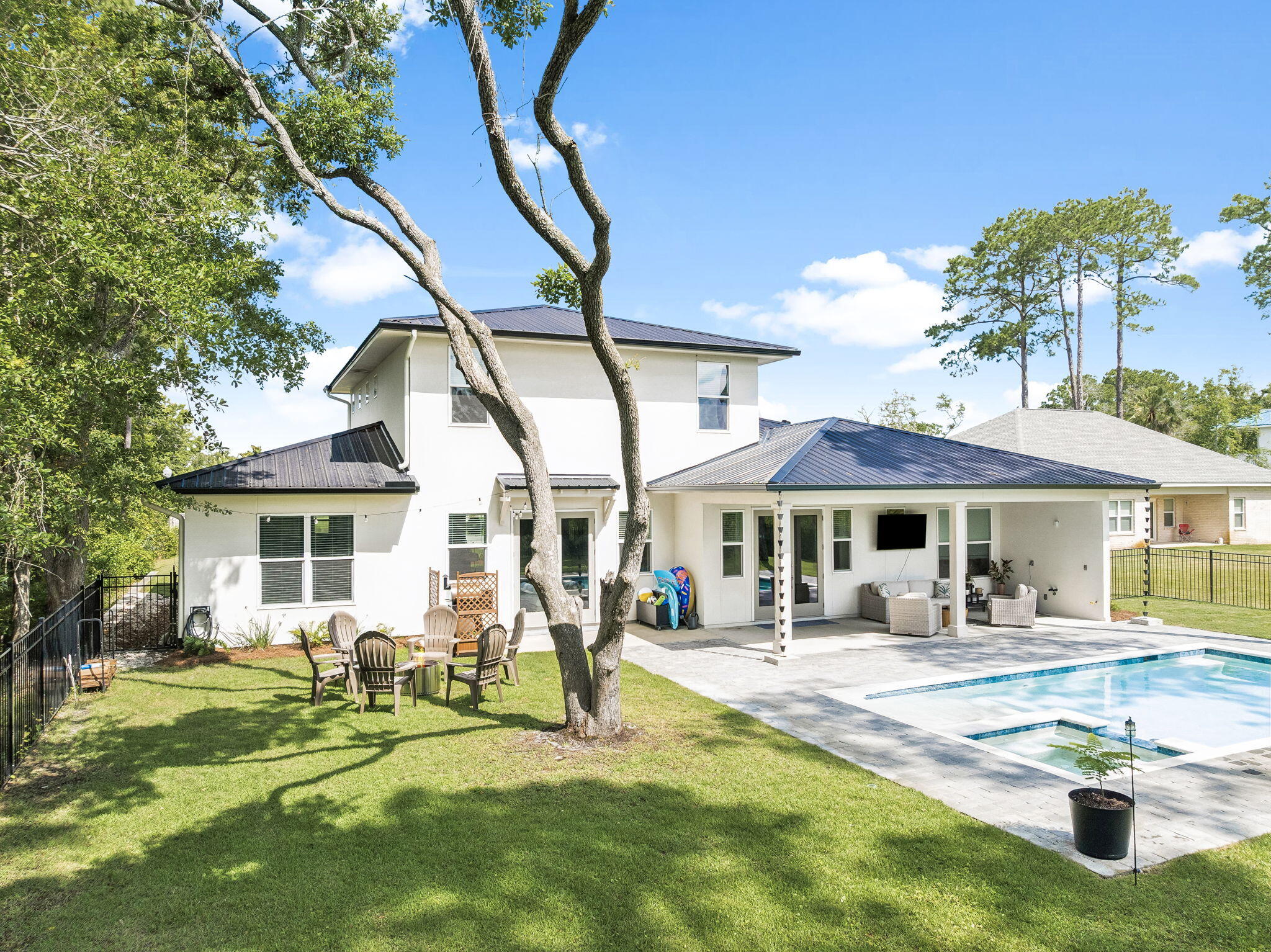 DRIFTWOOD ESTATES - Residential