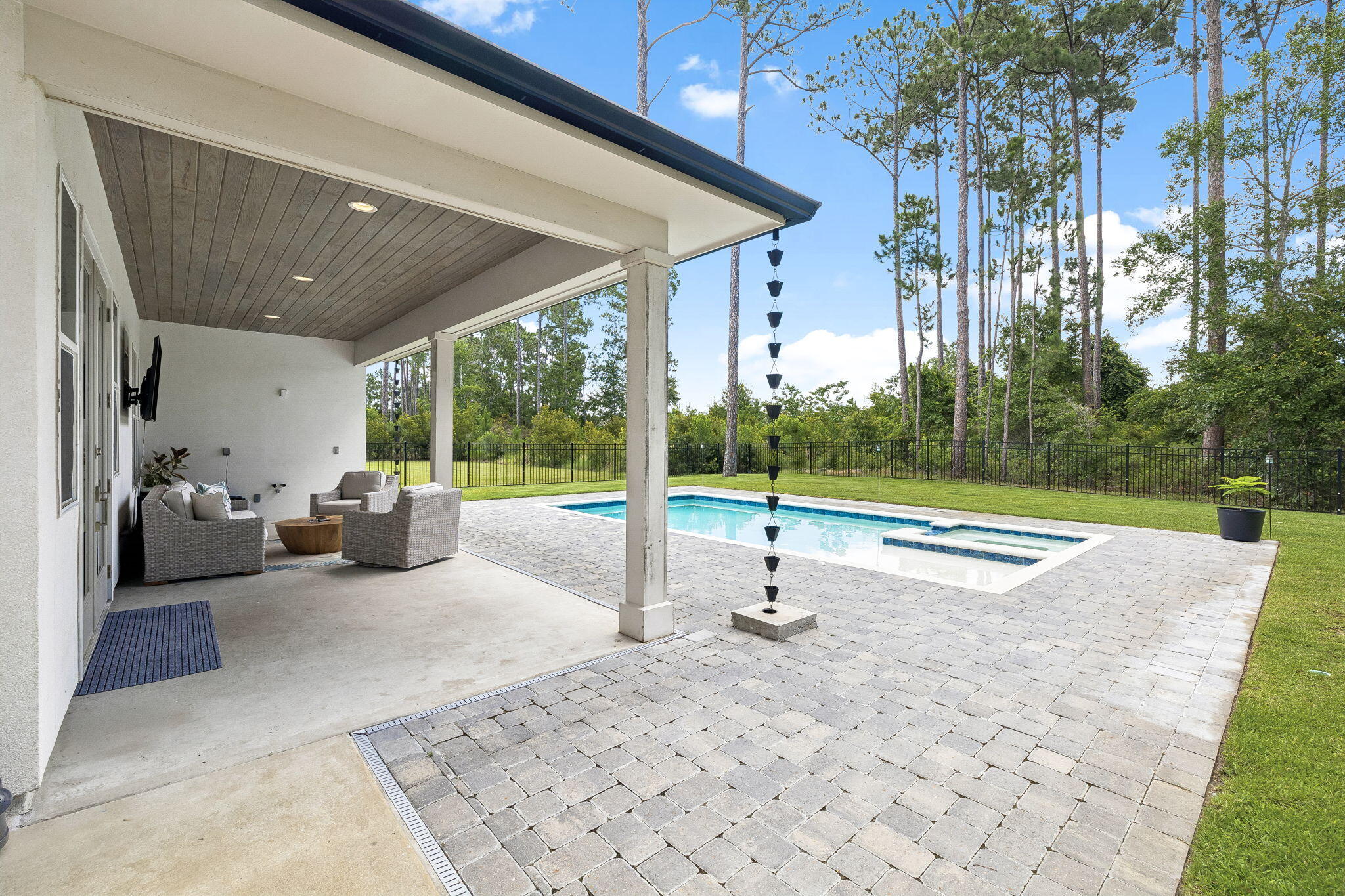 DRIFTWOOD ESTATES - Residential