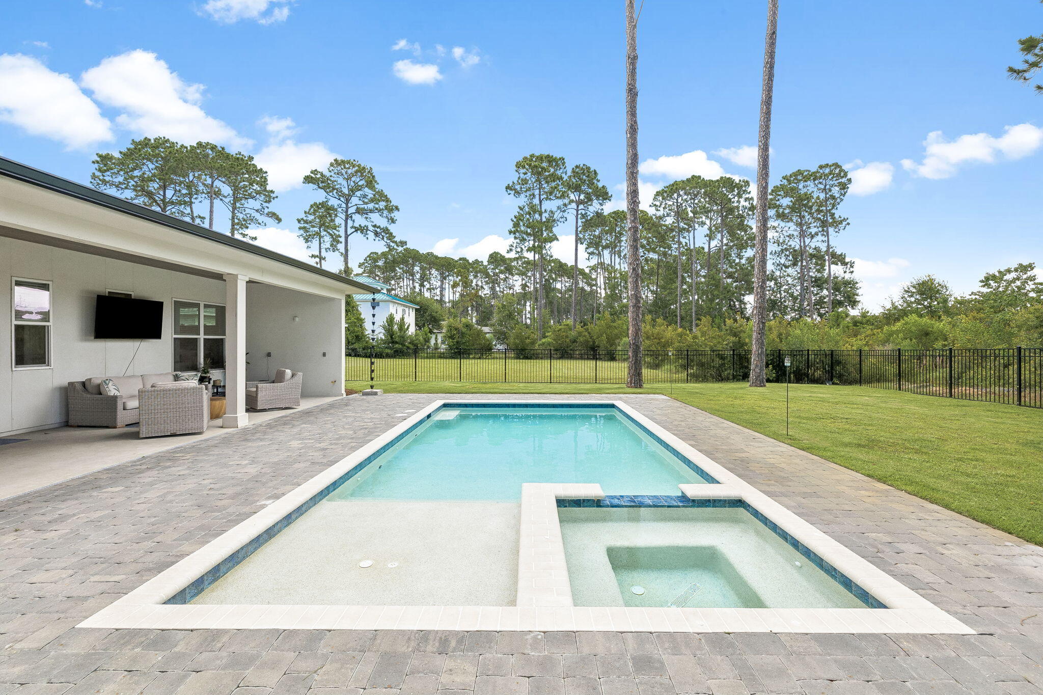 DRIFTWOOD ESTATES - Residential