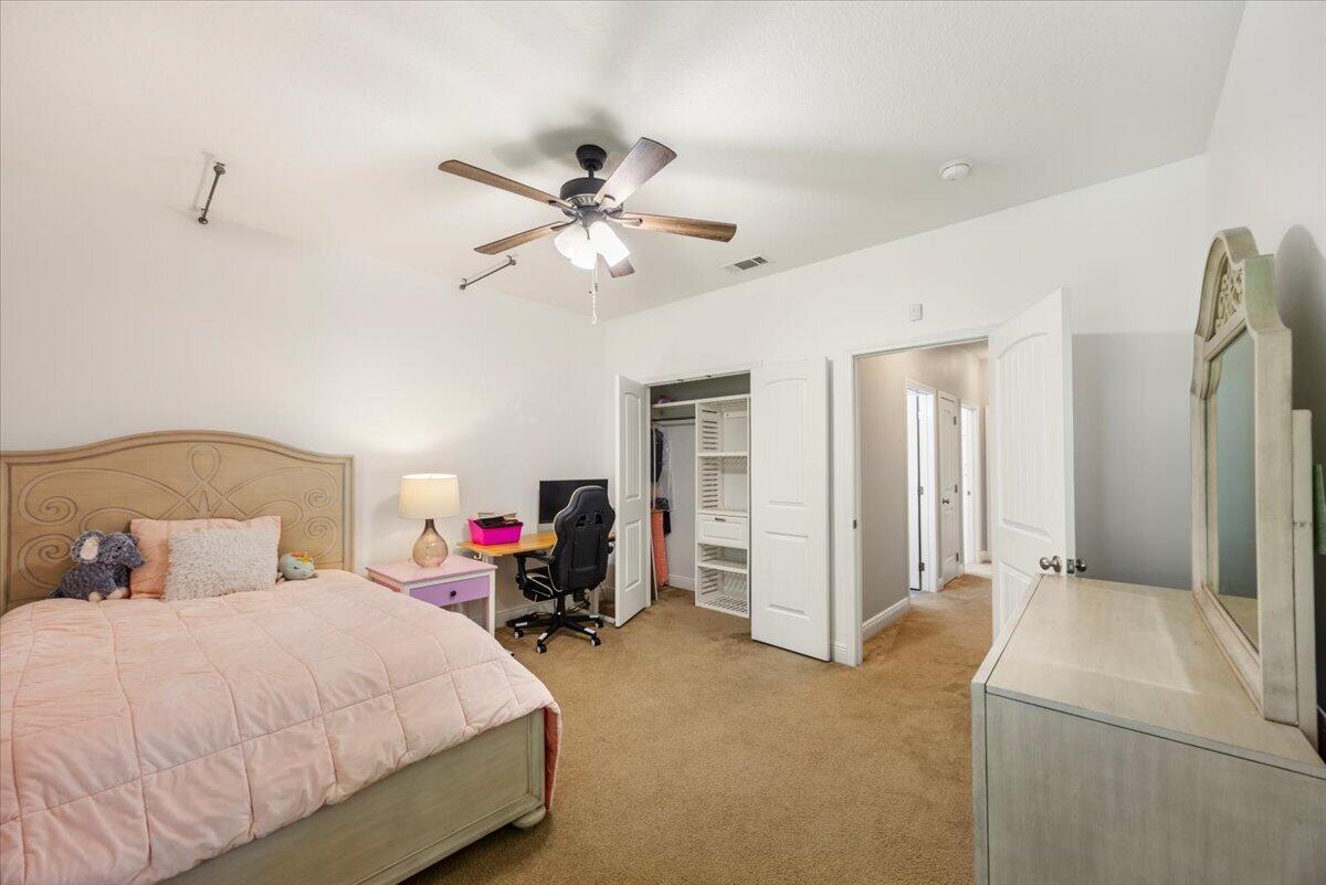 LIBERTY OAKS - Residential