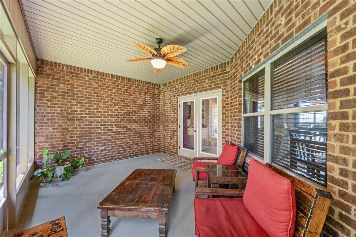 LIBERTY OAKS - Residential