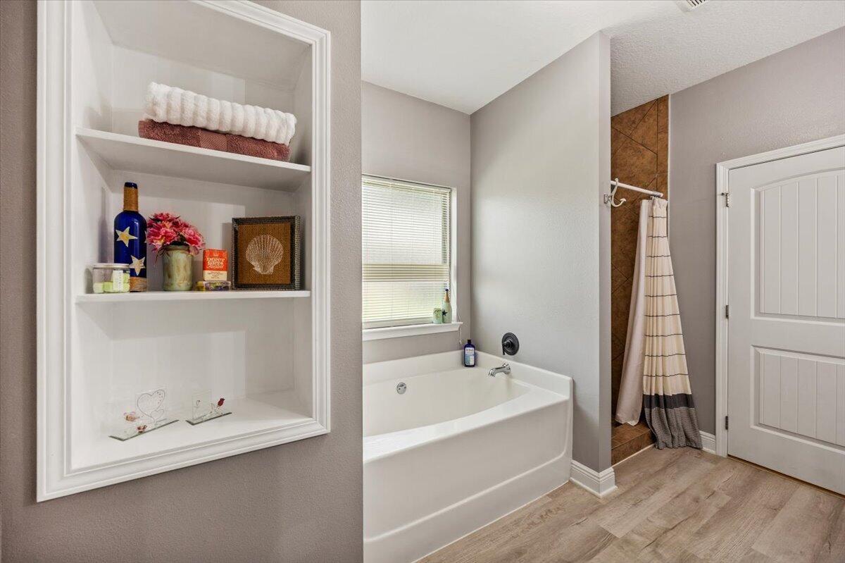LIBERTY OAKS - Residential