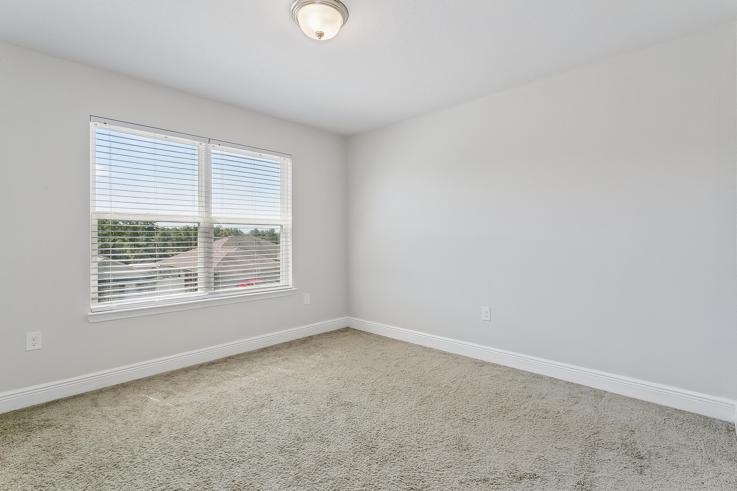 Whisper Creek - Residential