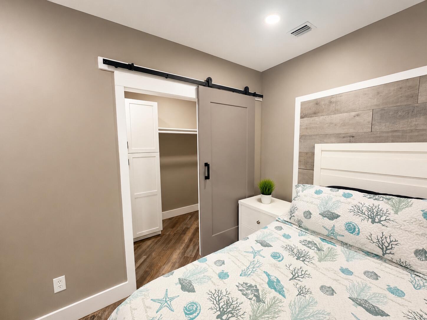 BAY SHADOW ESTATES - Residential