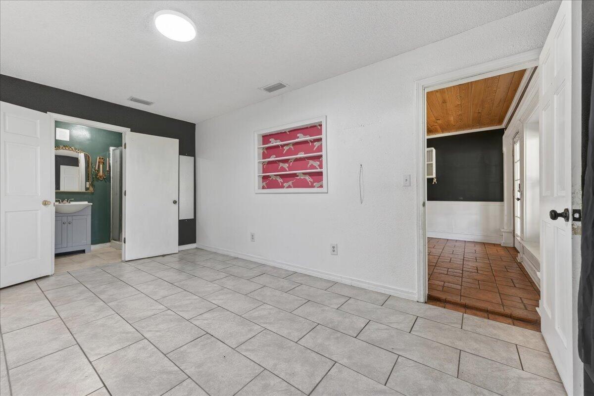 NORTH SUPERGROUP - Residential