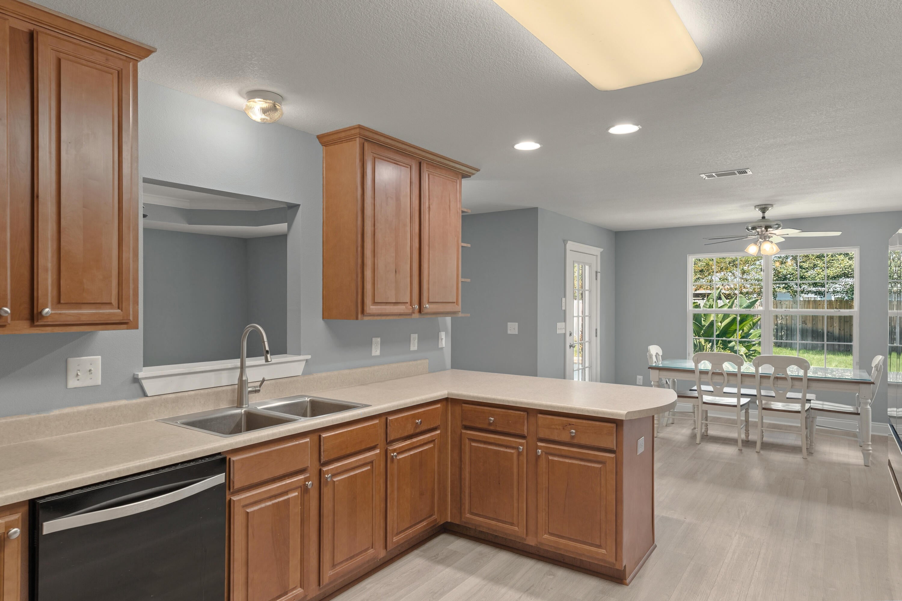 DAUGHETTES AMENDED - Residential