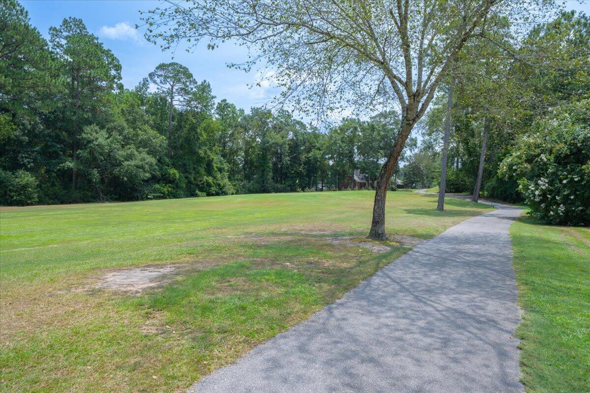 COUNTRY CLUB ESTATES - Residential