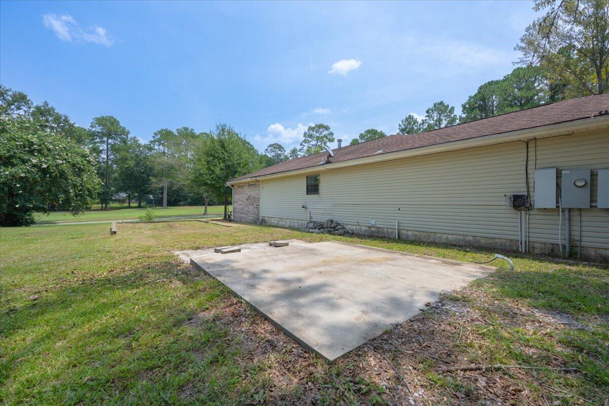 COUNTRY CLUB ESTATES - Residential