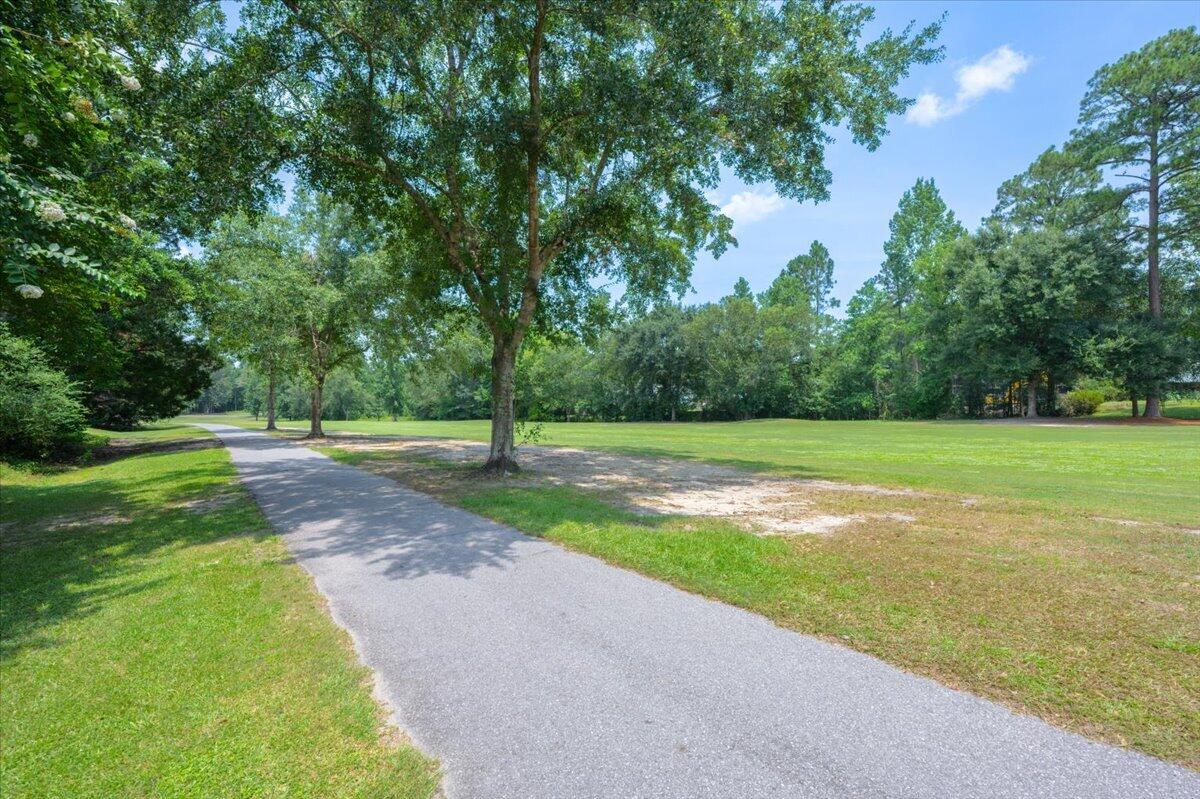 COUNTRY CLUB ESTATES - Residential