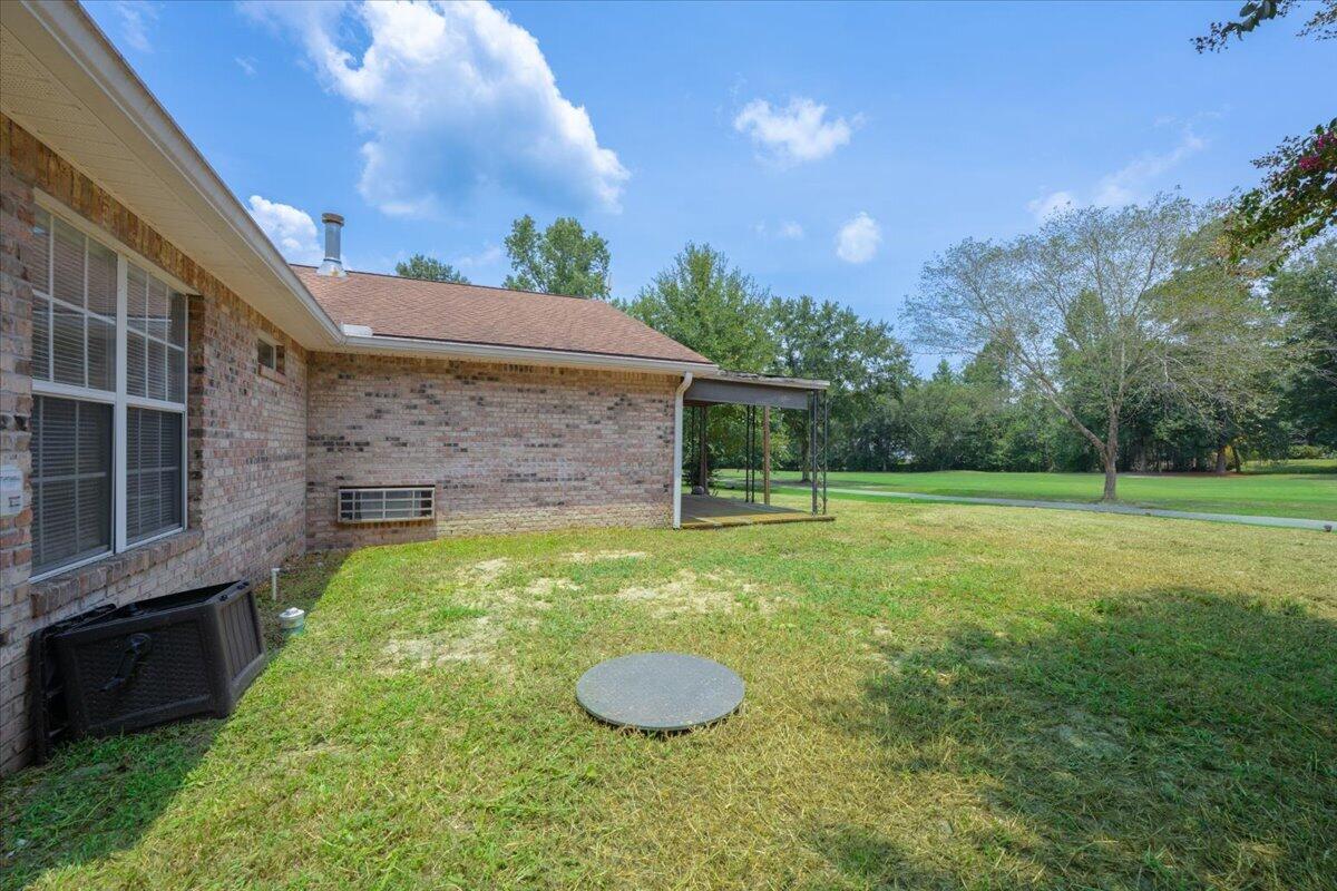 COUNTRY CLUB ESTATES - Residential