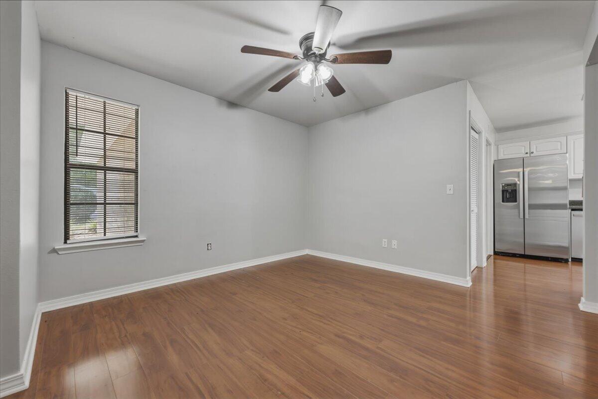 COUNTRY CLUB ESTATES - Residential