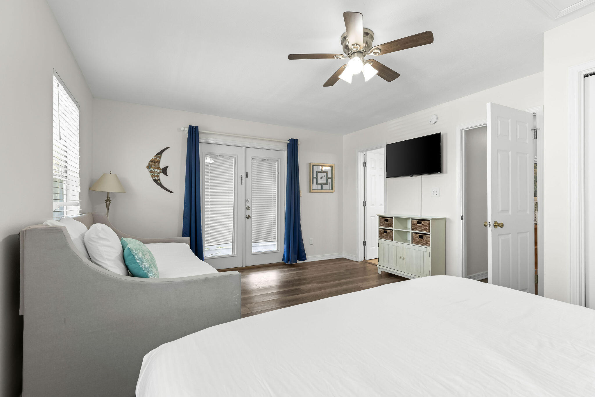 CRYSTAL BEACH - Residential