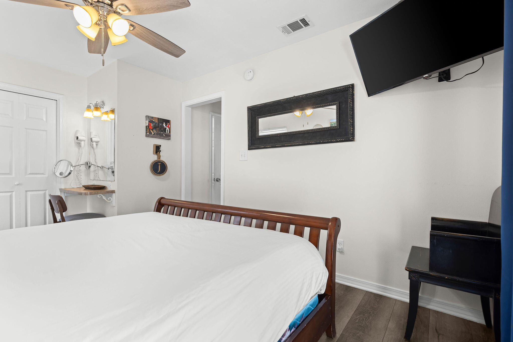 CRYSTAL BEACH - Residential