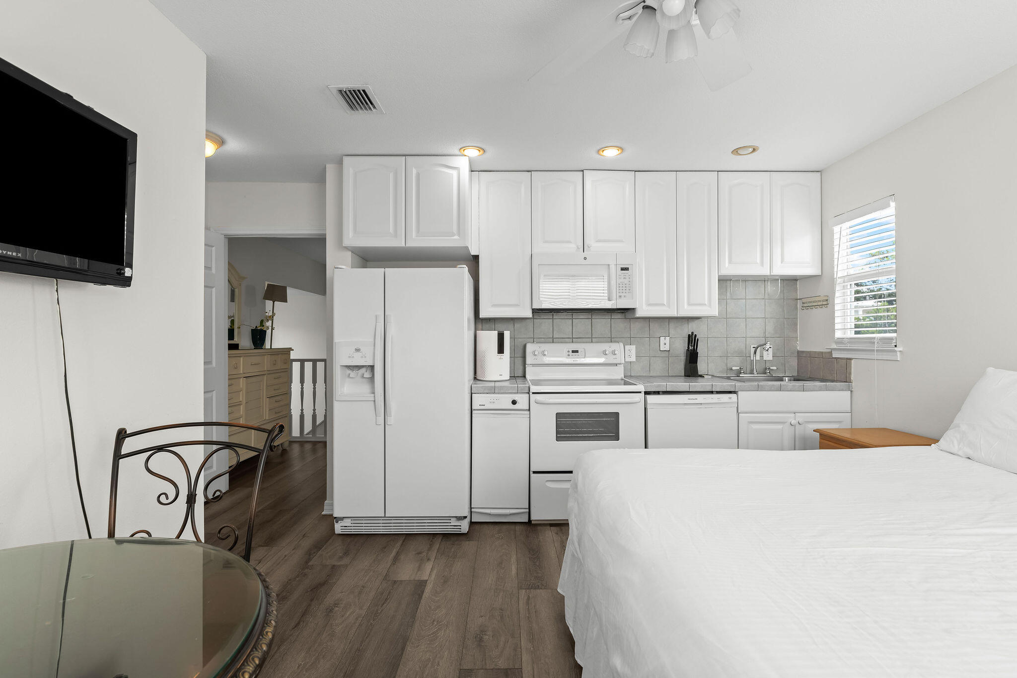 CRYSTAL BEACH - Residential