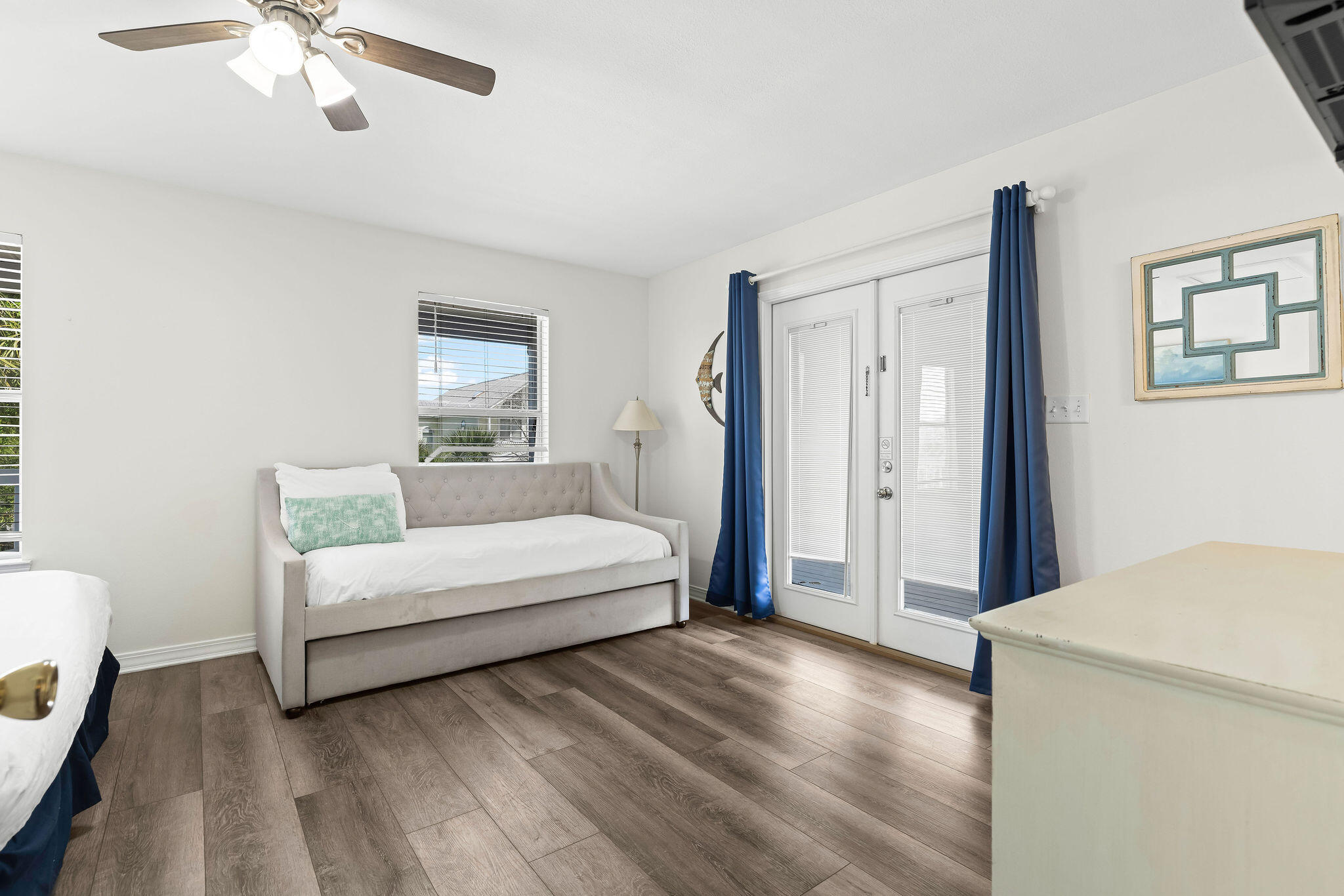 CRYSTAL BEACH - Residential