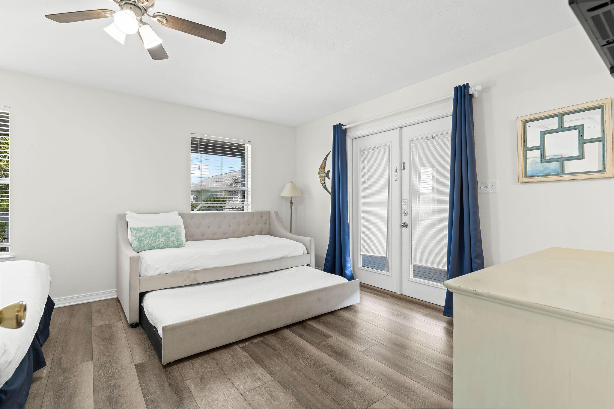 CRYSTAL BEACH - Residential