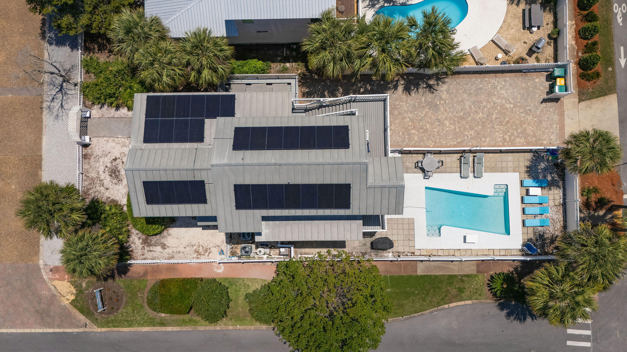 CRYSTAL BEACH - Residential