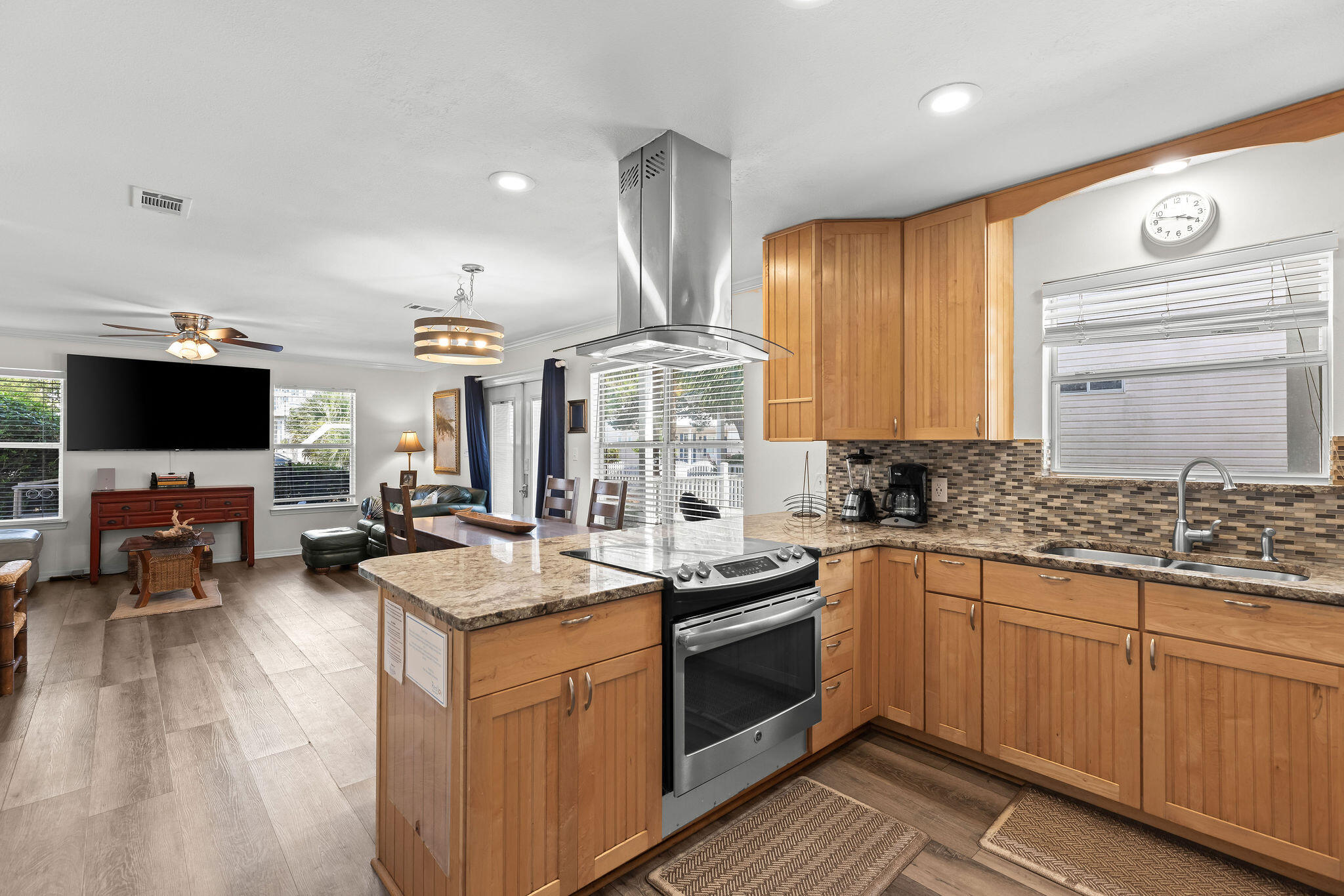 CRYSTAL BEACH - Residential
