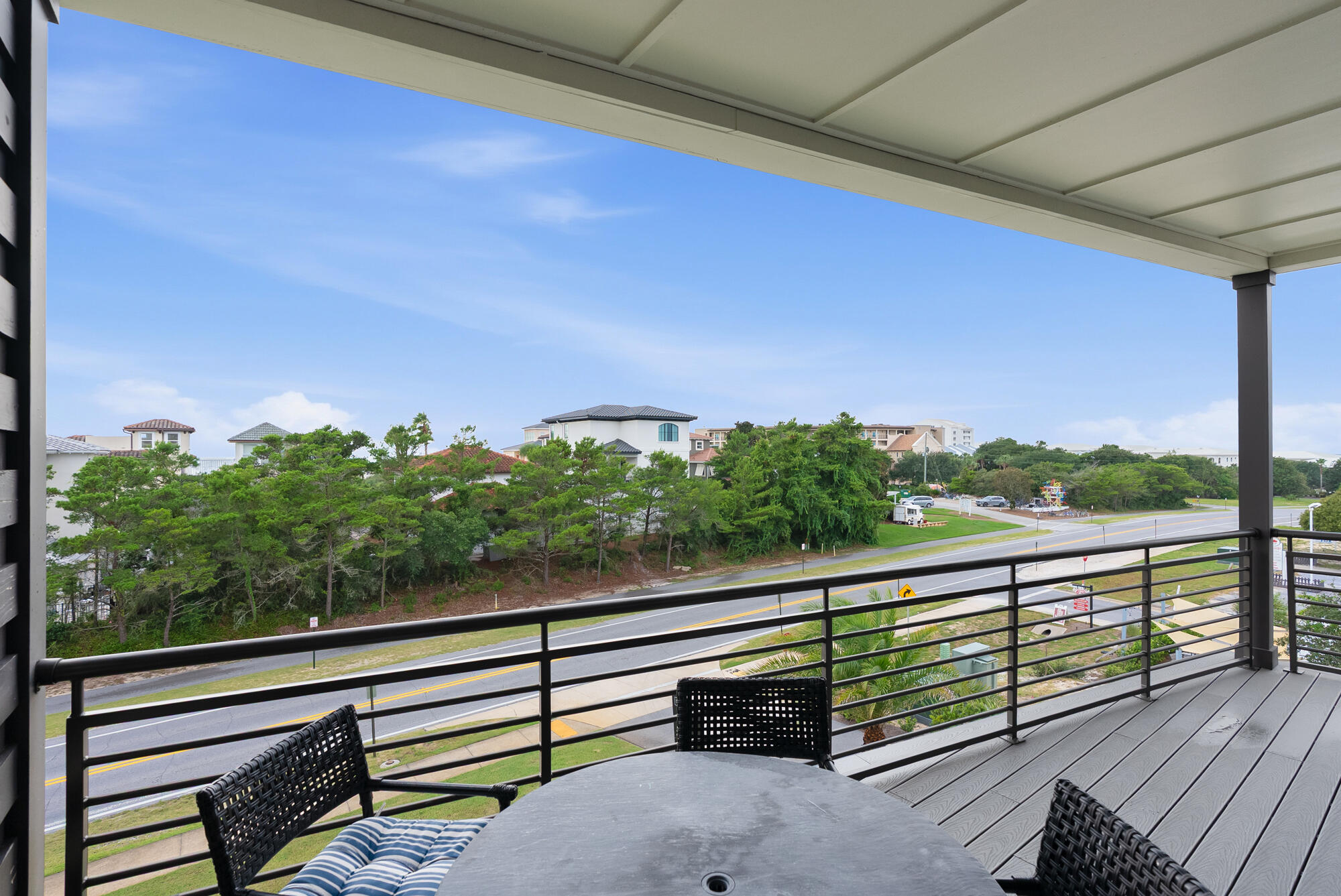 CREST DEVELOPMENT - Residential