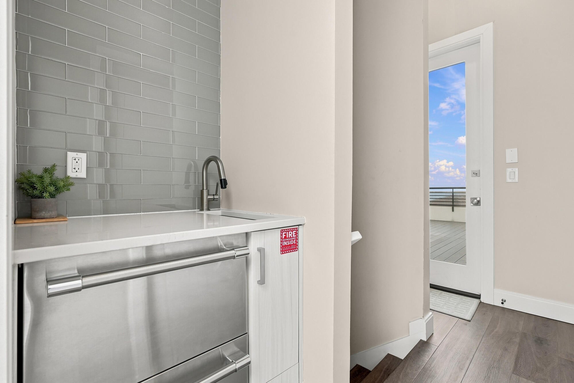 CREST DEVELOPMENT - Residential
