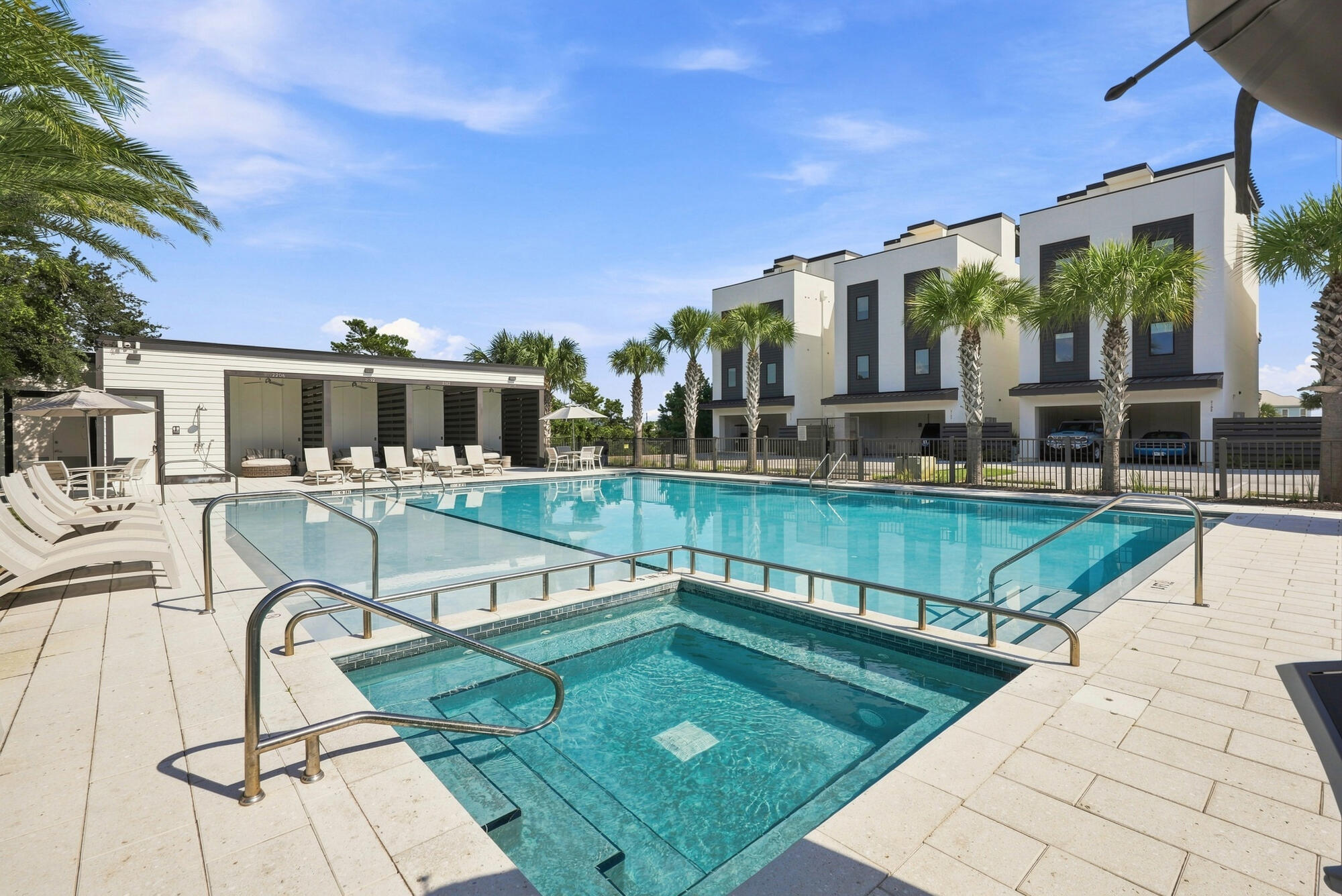 CREST DEVELOPMENT - Residential