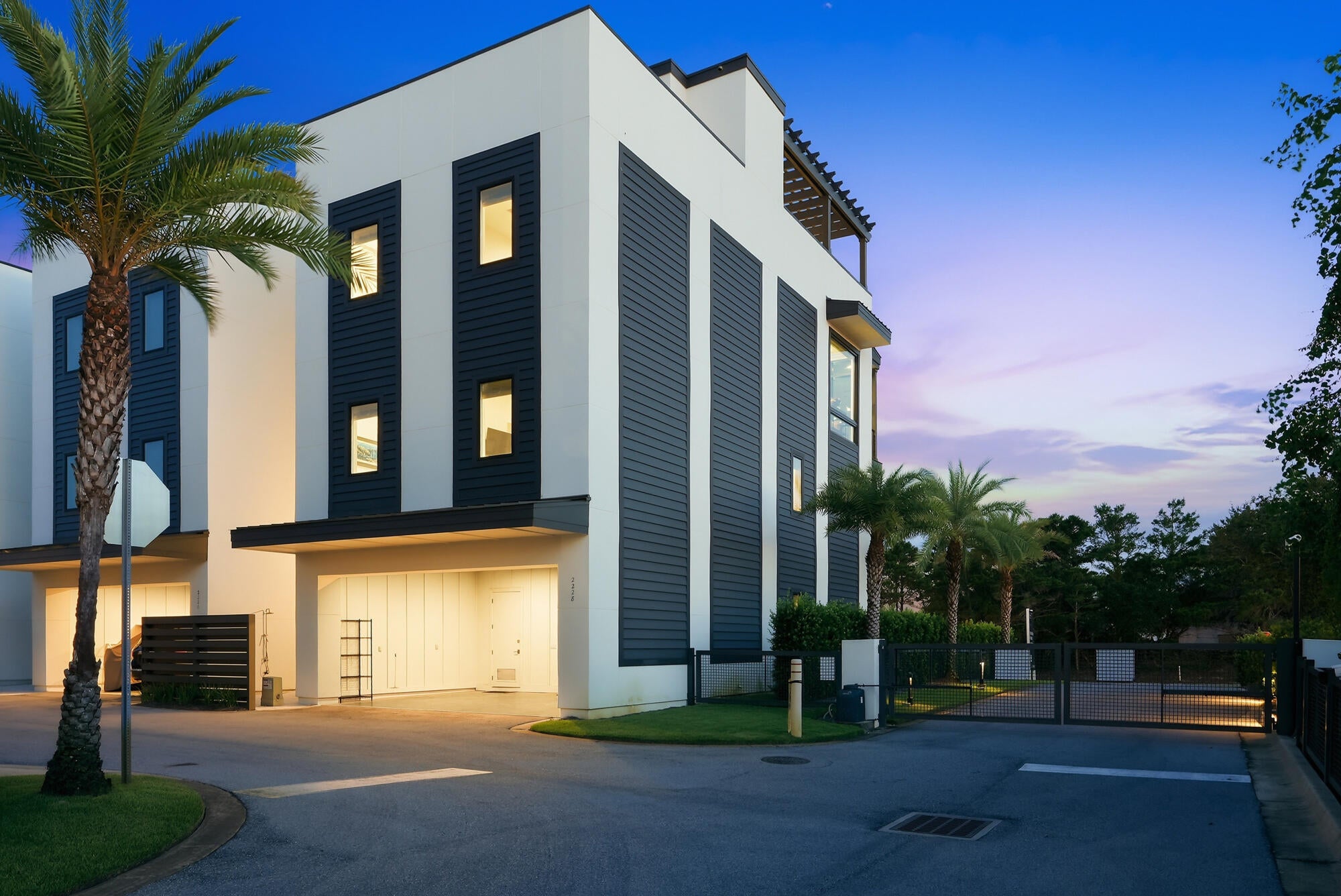 CREST DEVELOPMENT - Residential