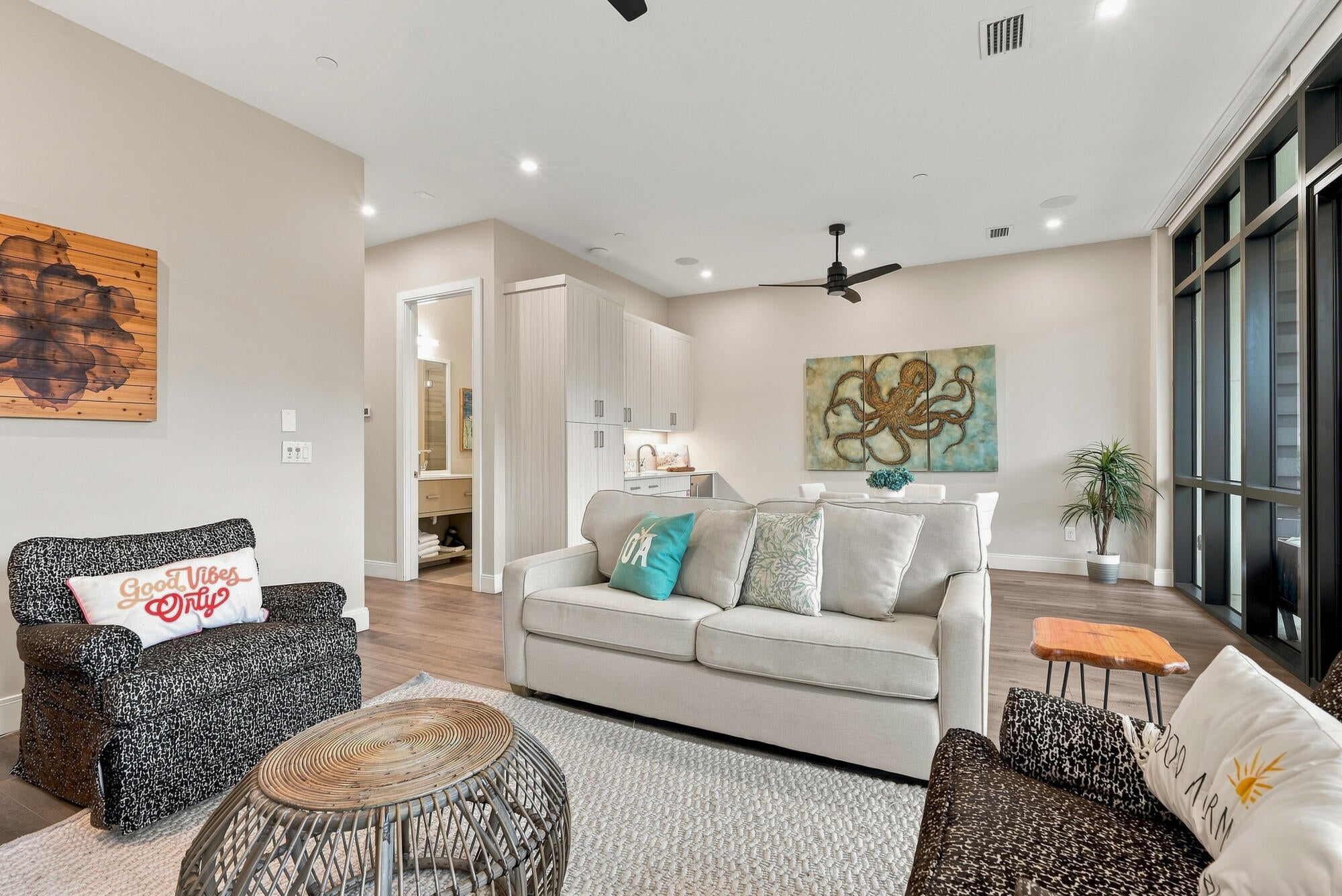 CREST DEVELOPMENT - Residential