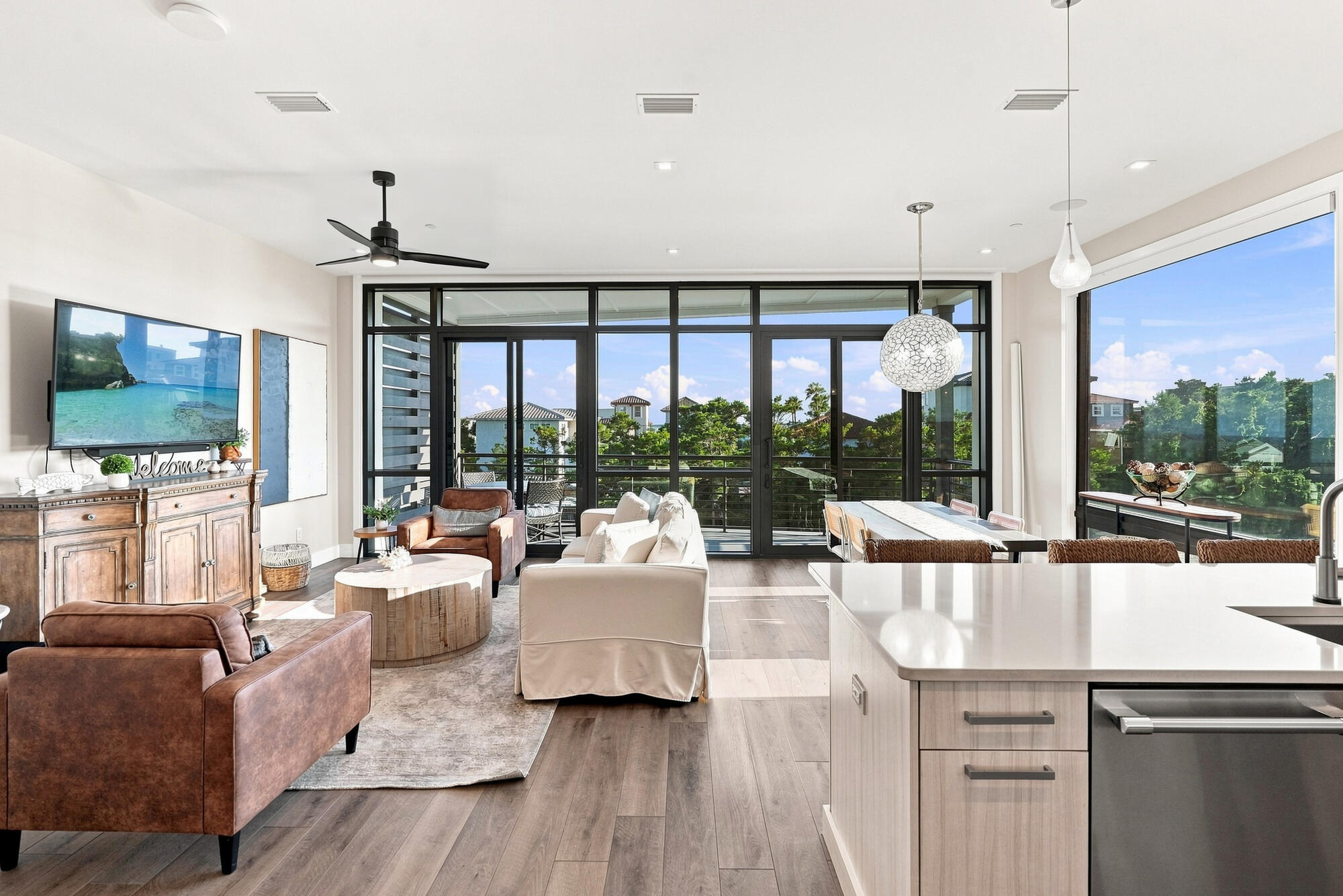 CREST DEVELOPMENT - Residential