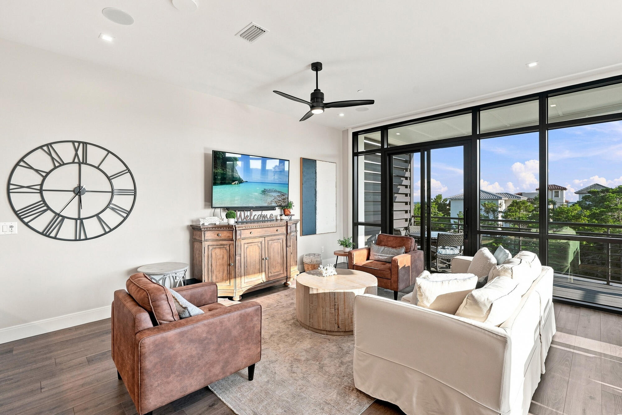 CREST DEVELOPMENT - Residential