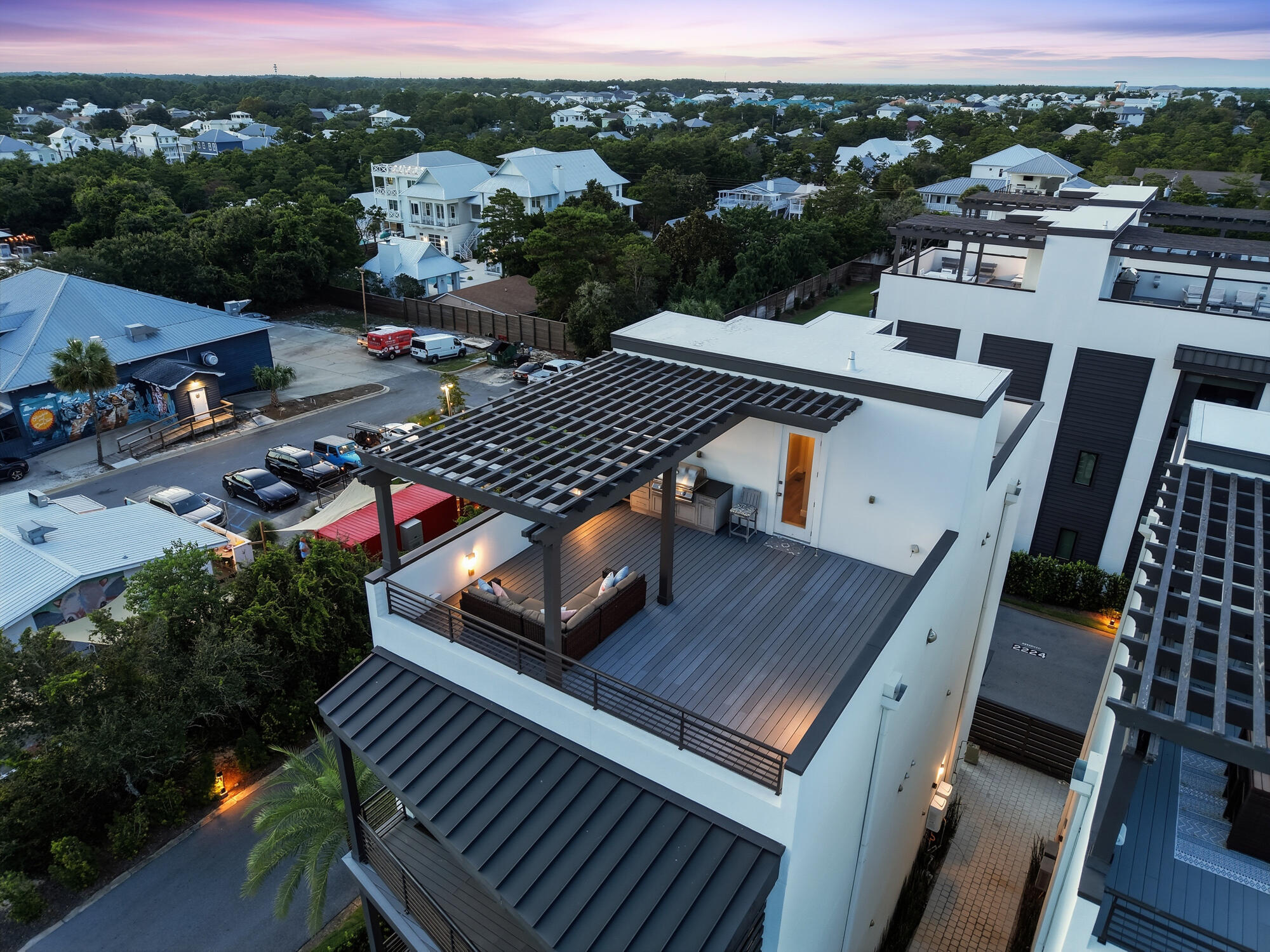 CREST DEVELOPMENT - Residential