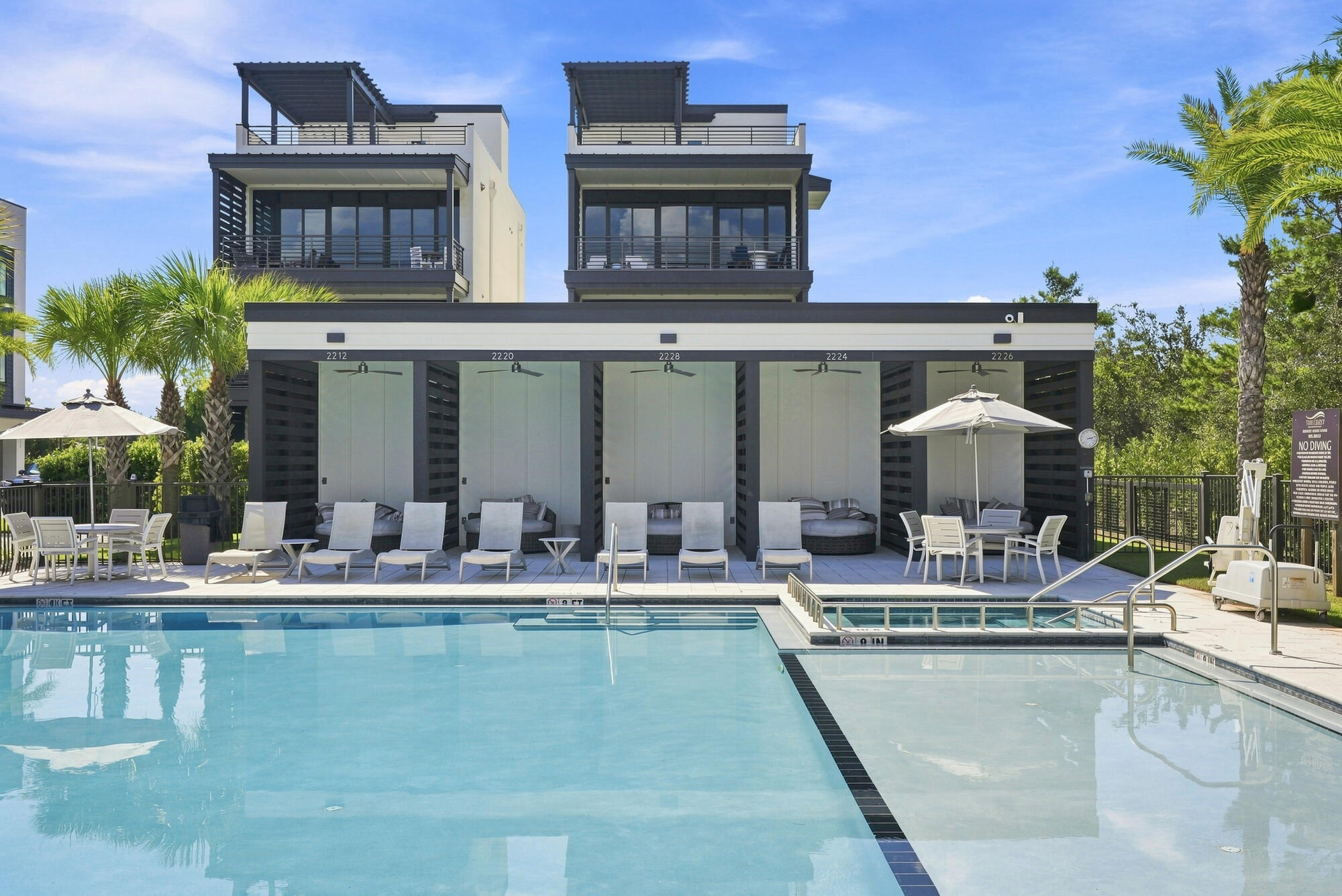 CREST DEVELOPMENT - Residential