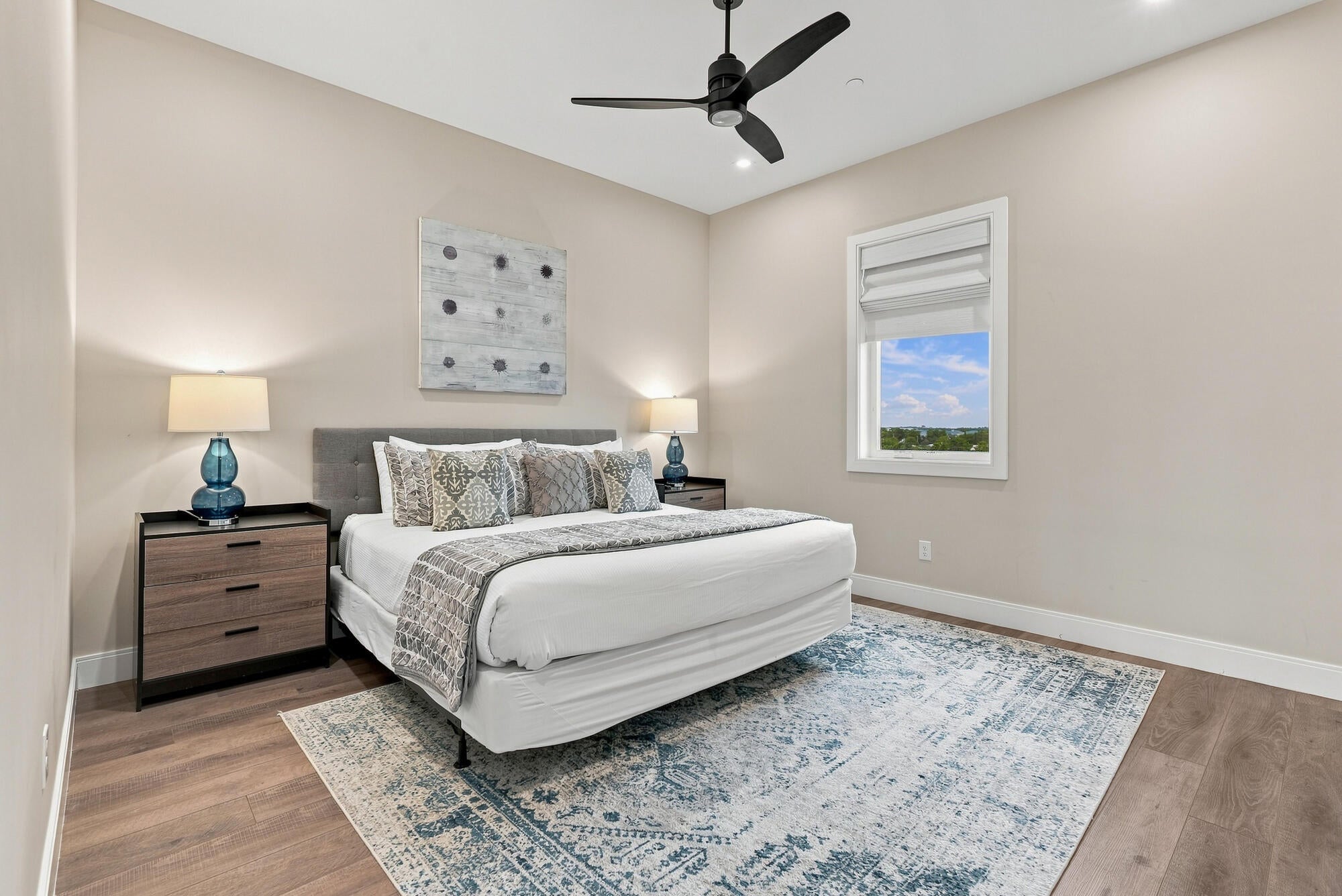 CREST DEVELOPMENT - Residential