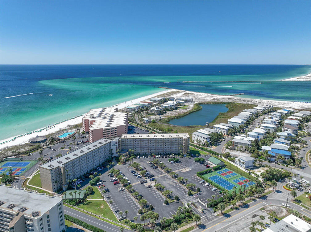 ISLANDER CONDO PH 2 - Residential