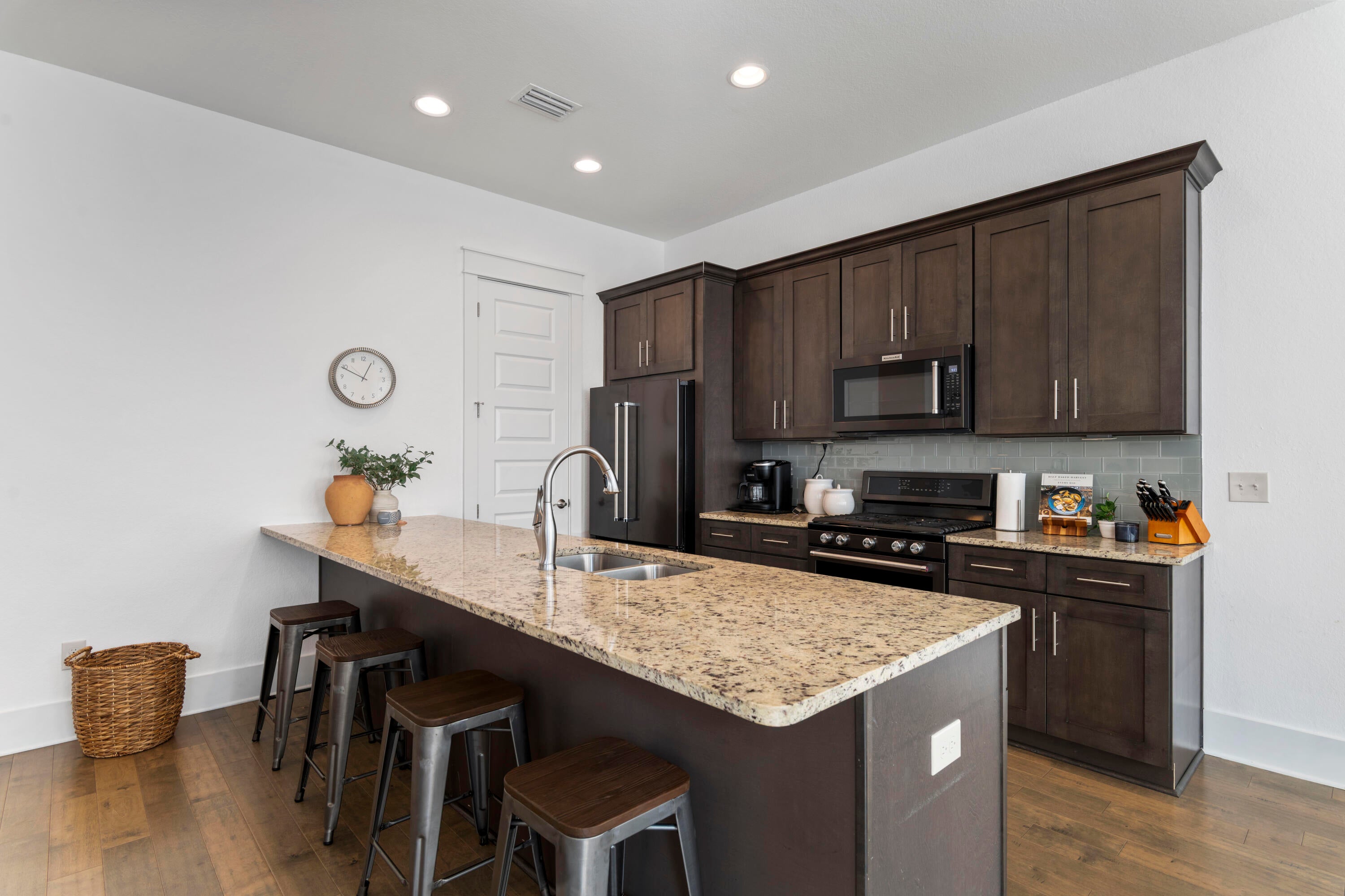 HIGHLAND PARKS - Residential