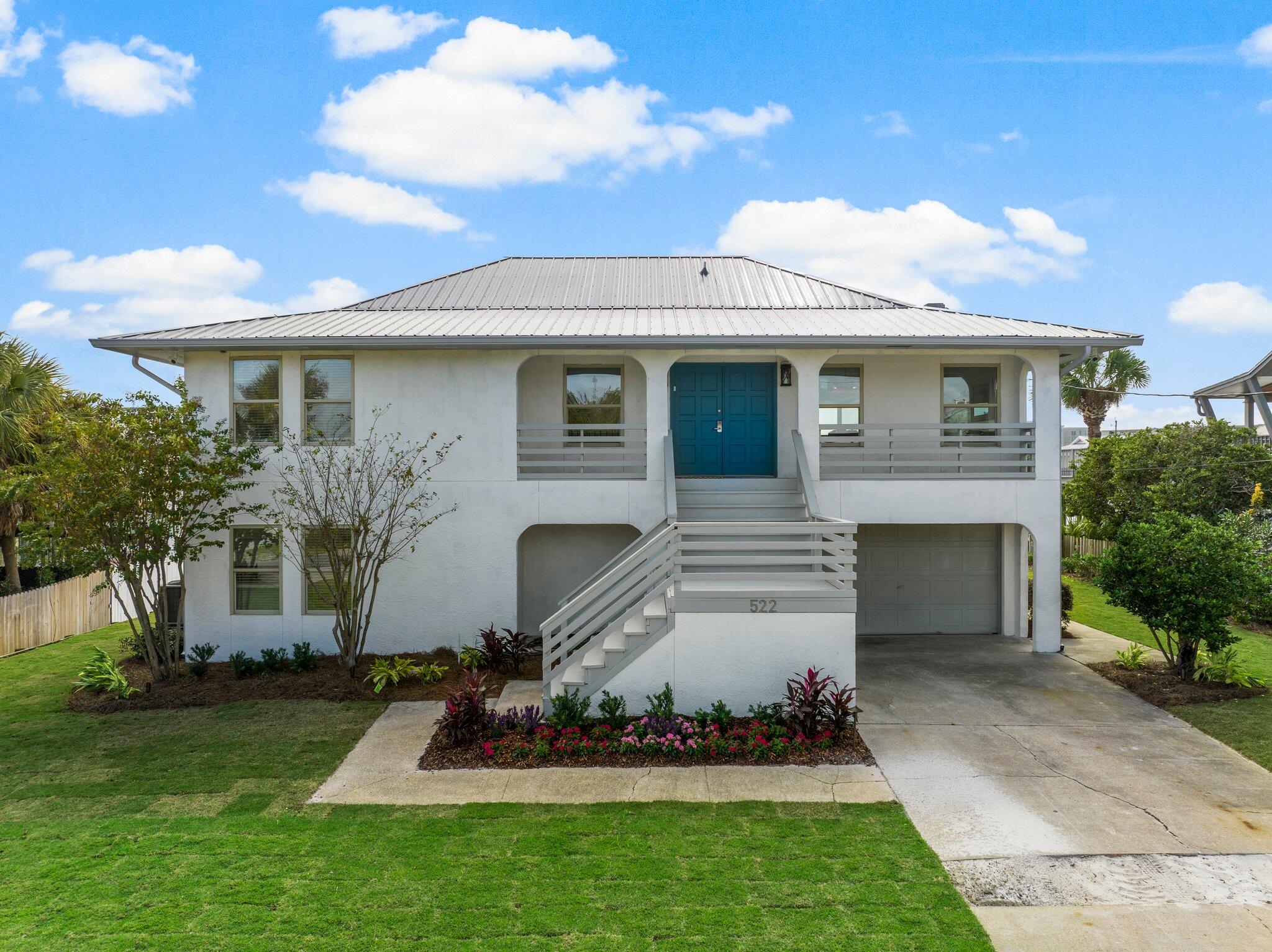 HOLIDAY ISLE - Residential