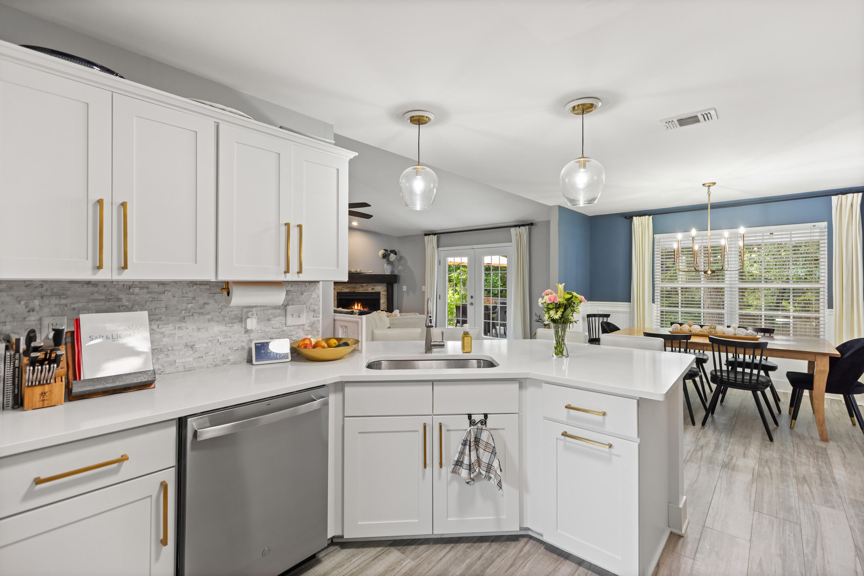 HUNTINGTON S/D PH 3 - Residential Lease