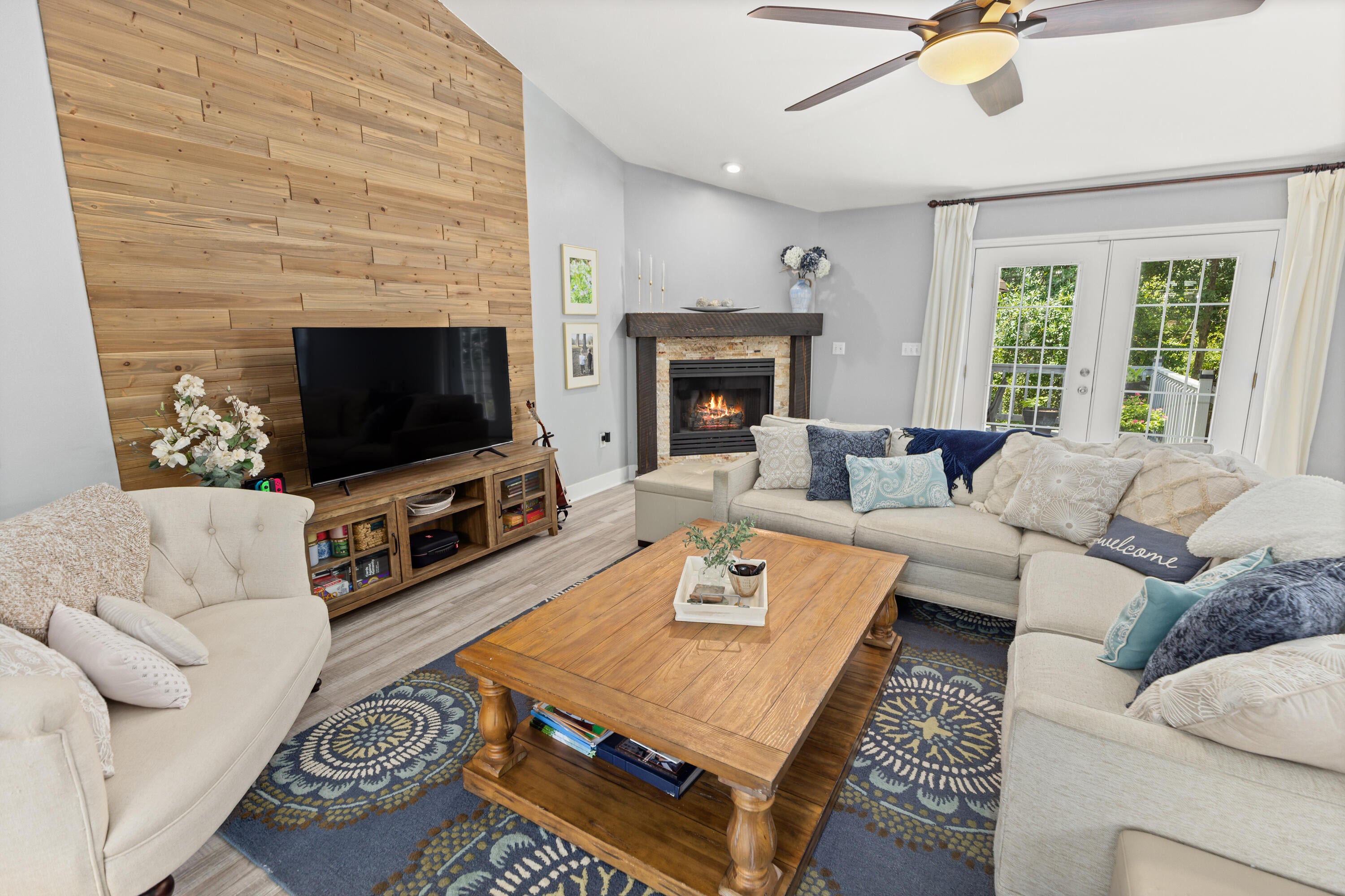 HUNTINGTON S/D PH 3 - Residential Lease