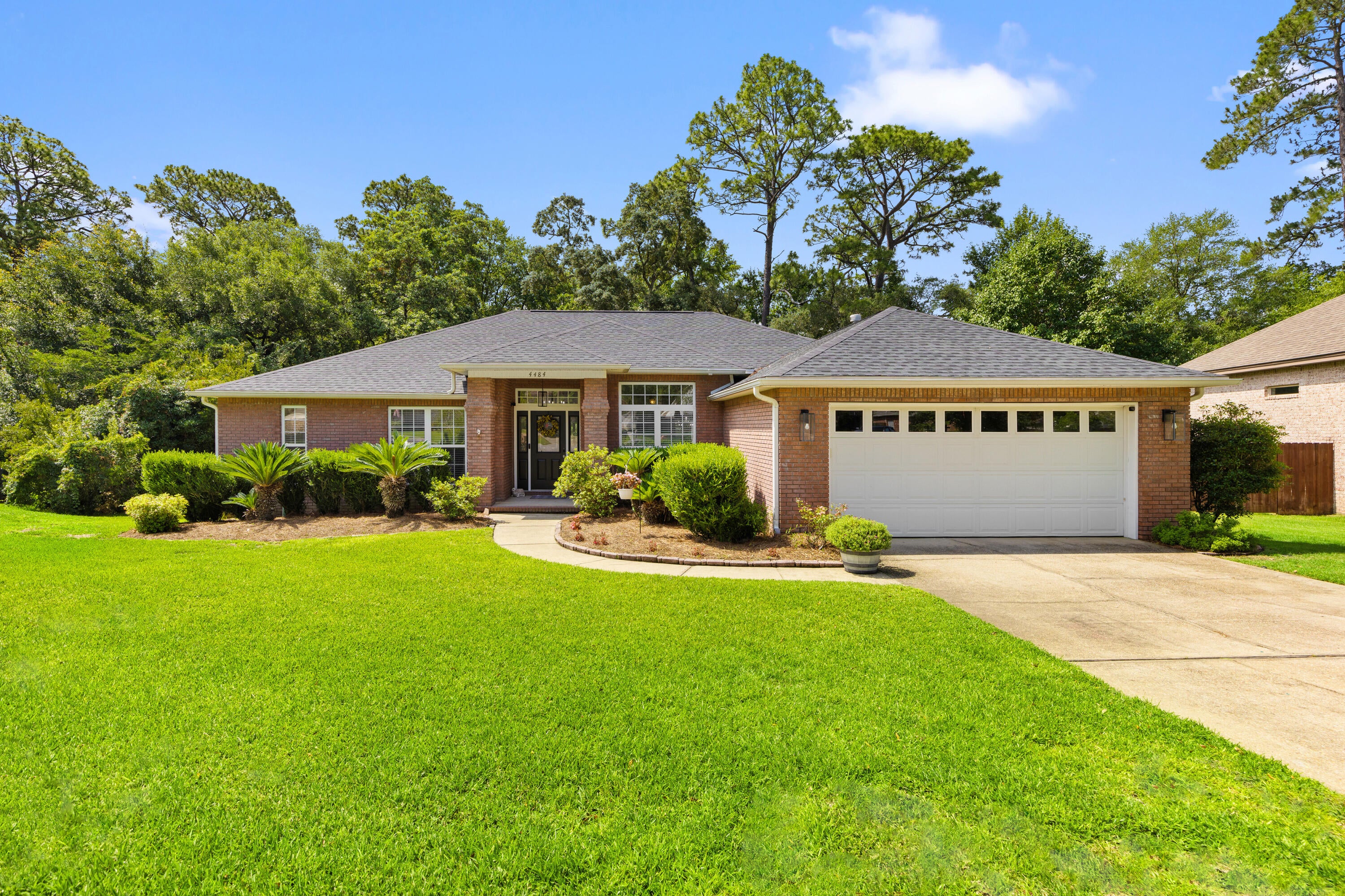 HUNTINGTON S/D PH 3 - Residential Lease